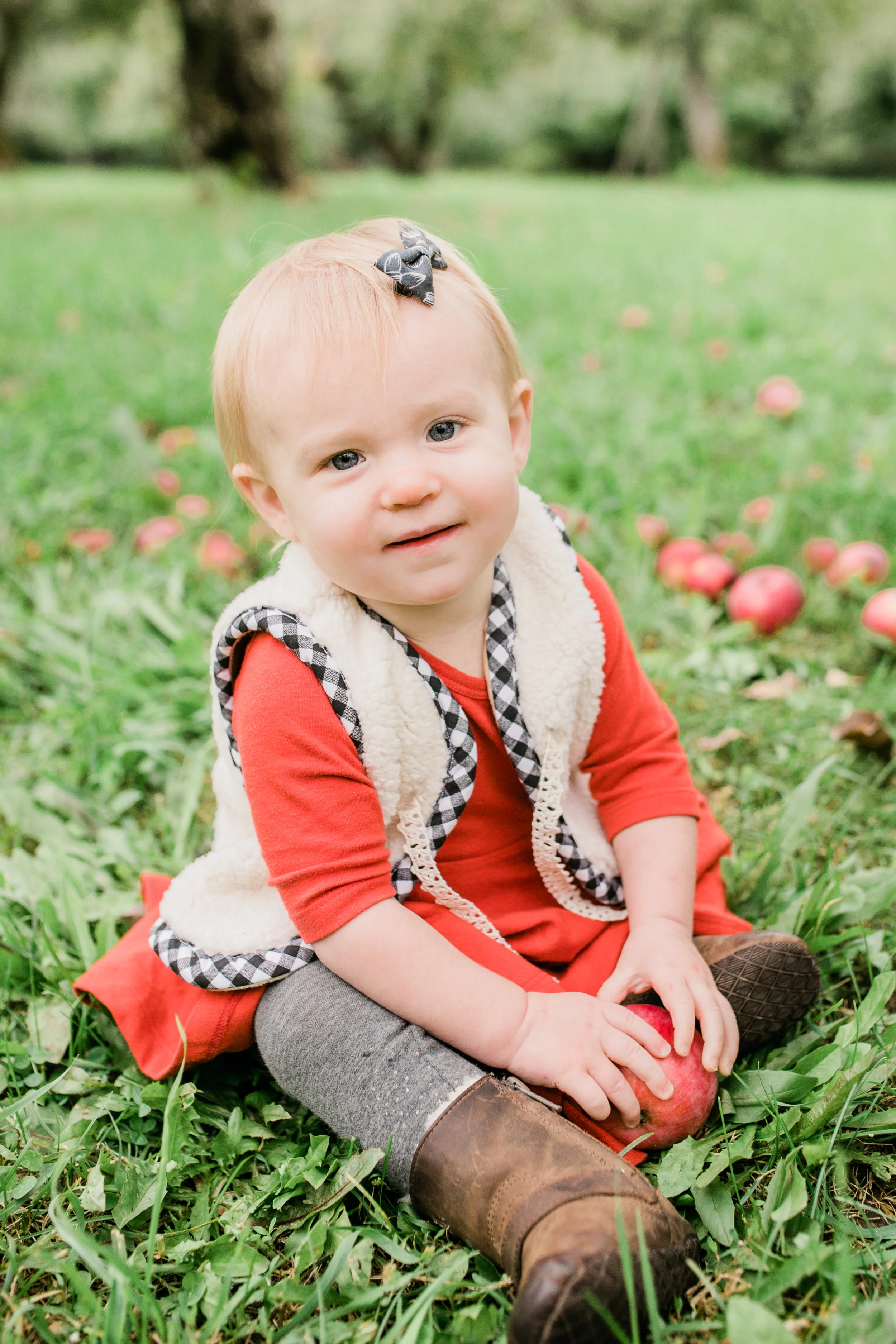 apple orchard photography waukesha vanessa wyler