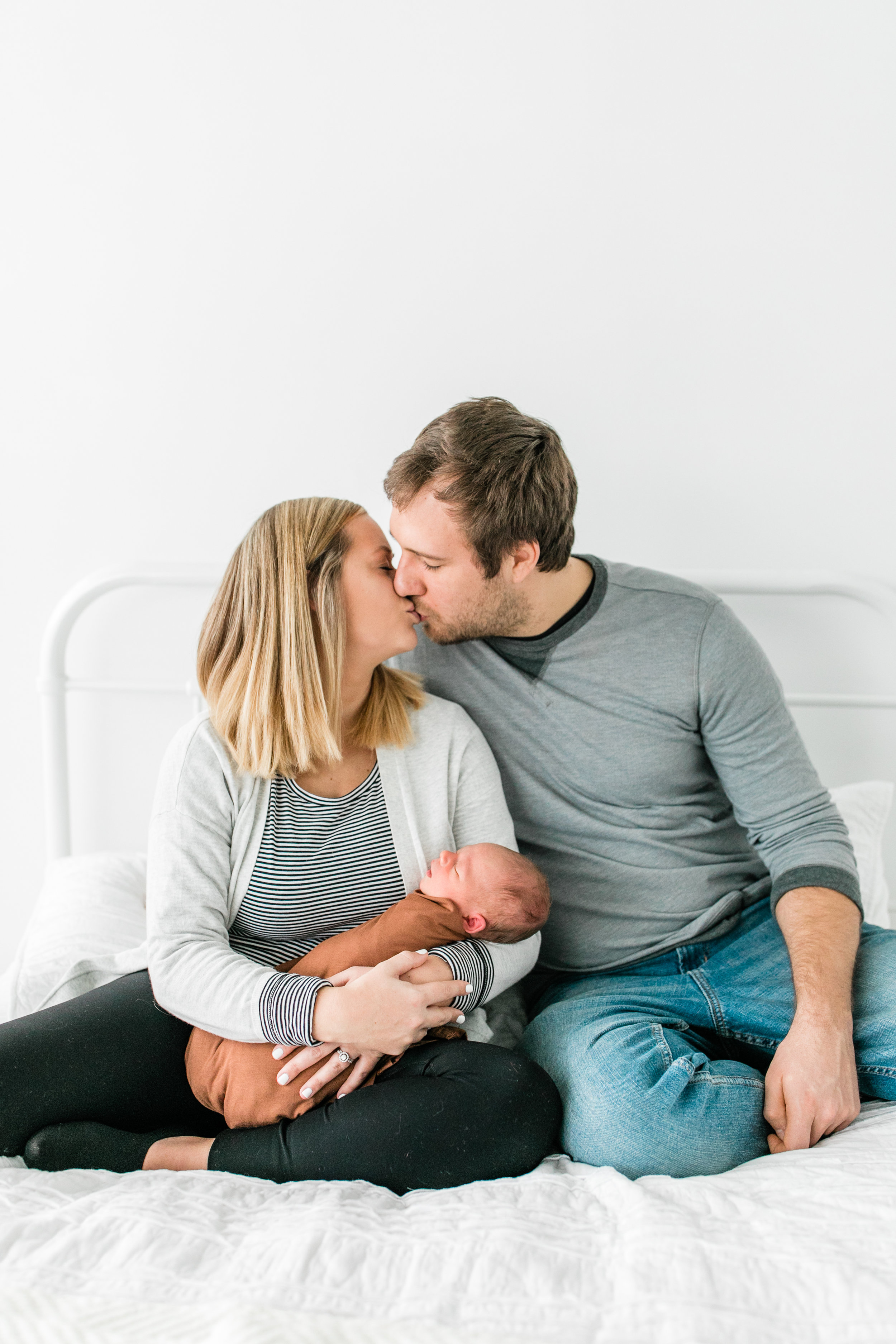 vanessa wyler pewaukee waukesha newborn photography