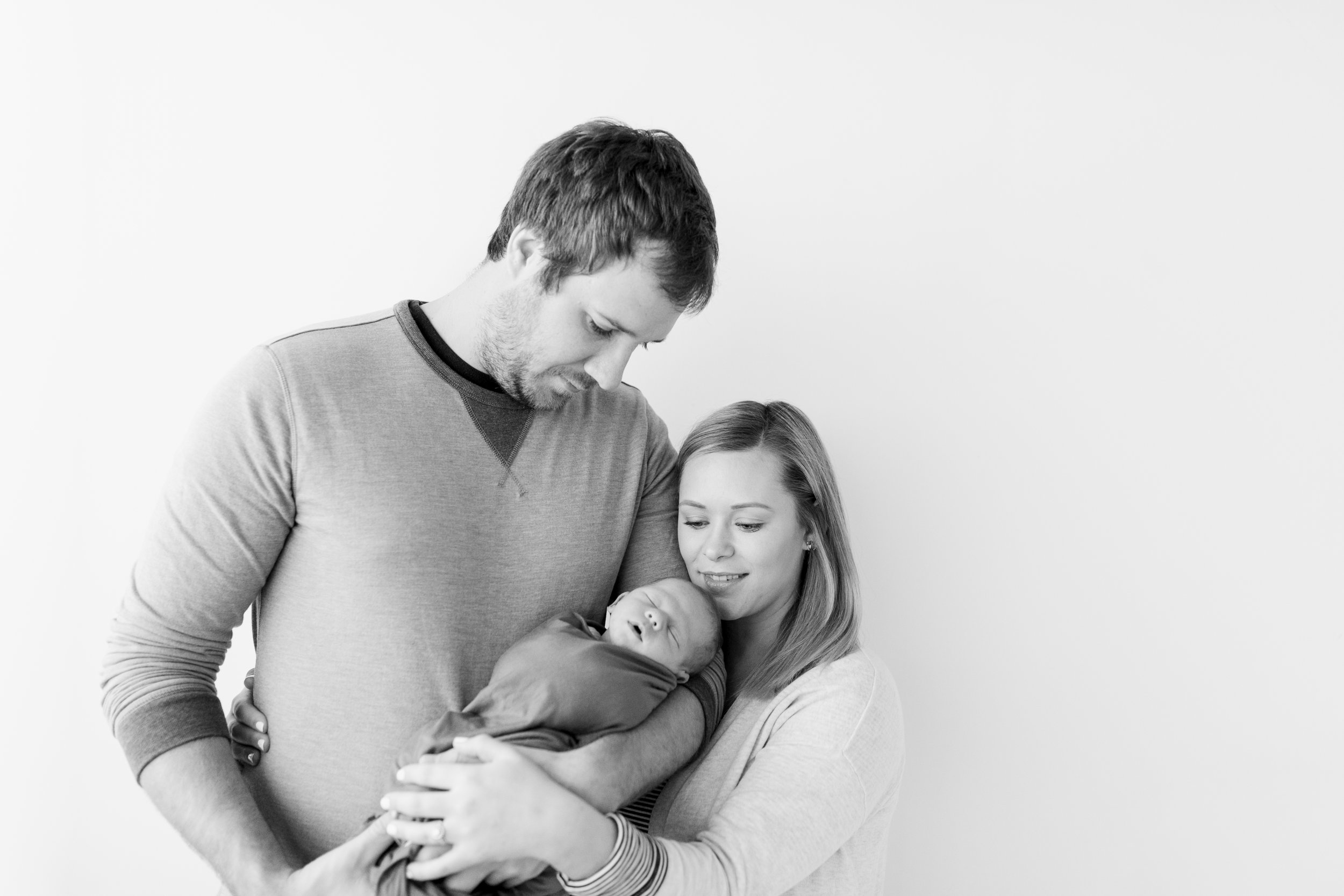 vanessa wyler pewaukee waukesha newborn photography
