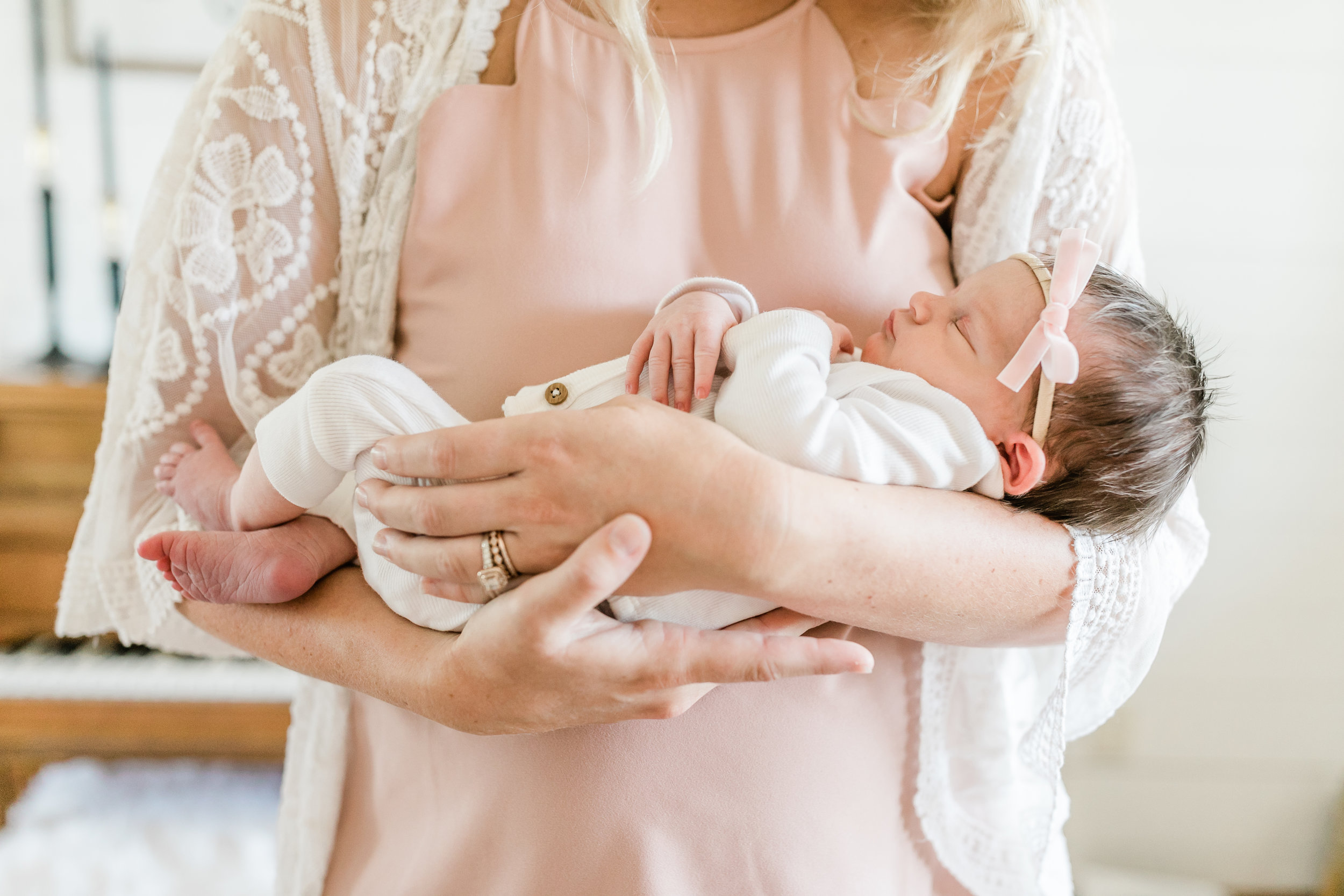 newborn-lifestyle-photography-waukesha