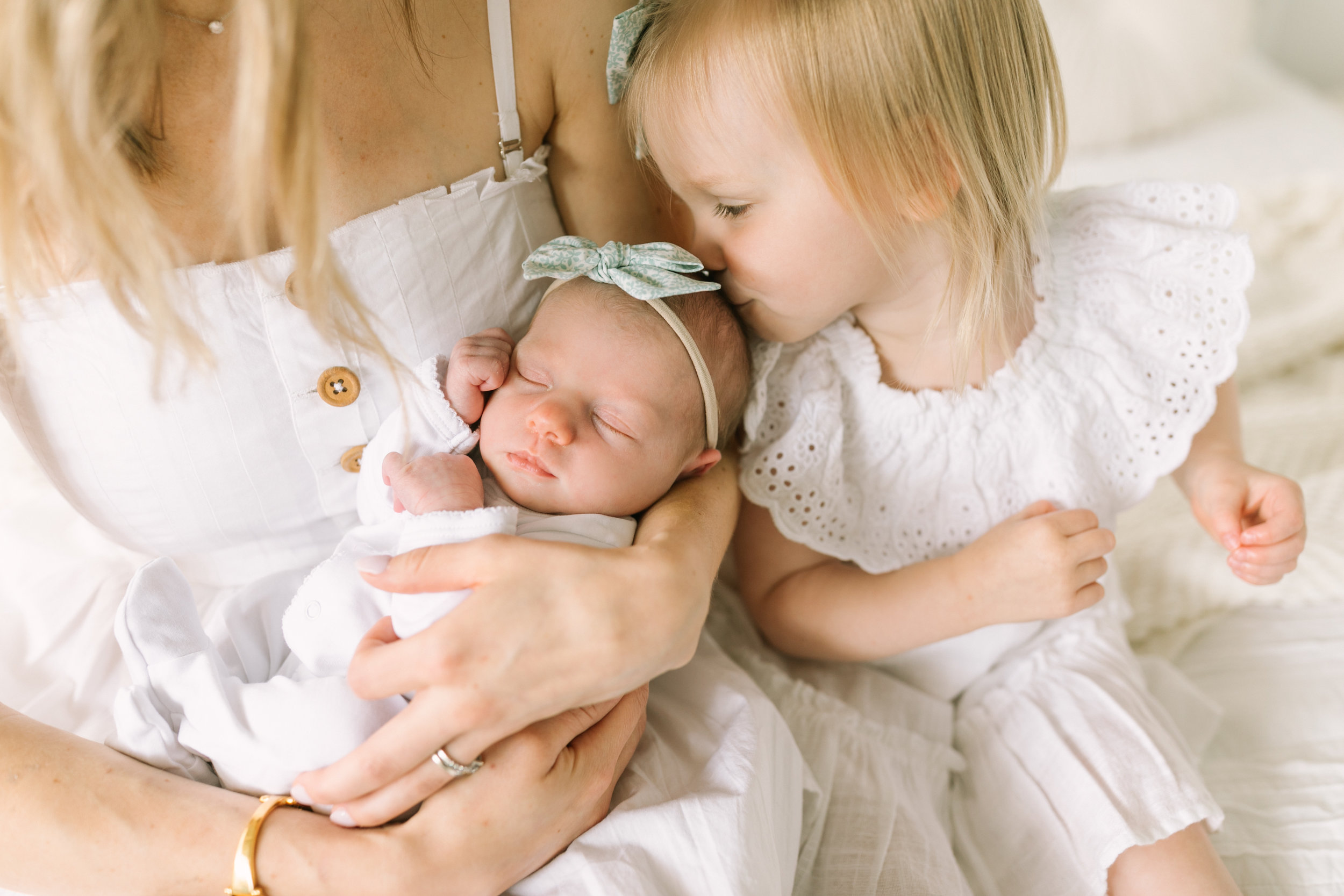 vanessa wyler waukesha newborn photography