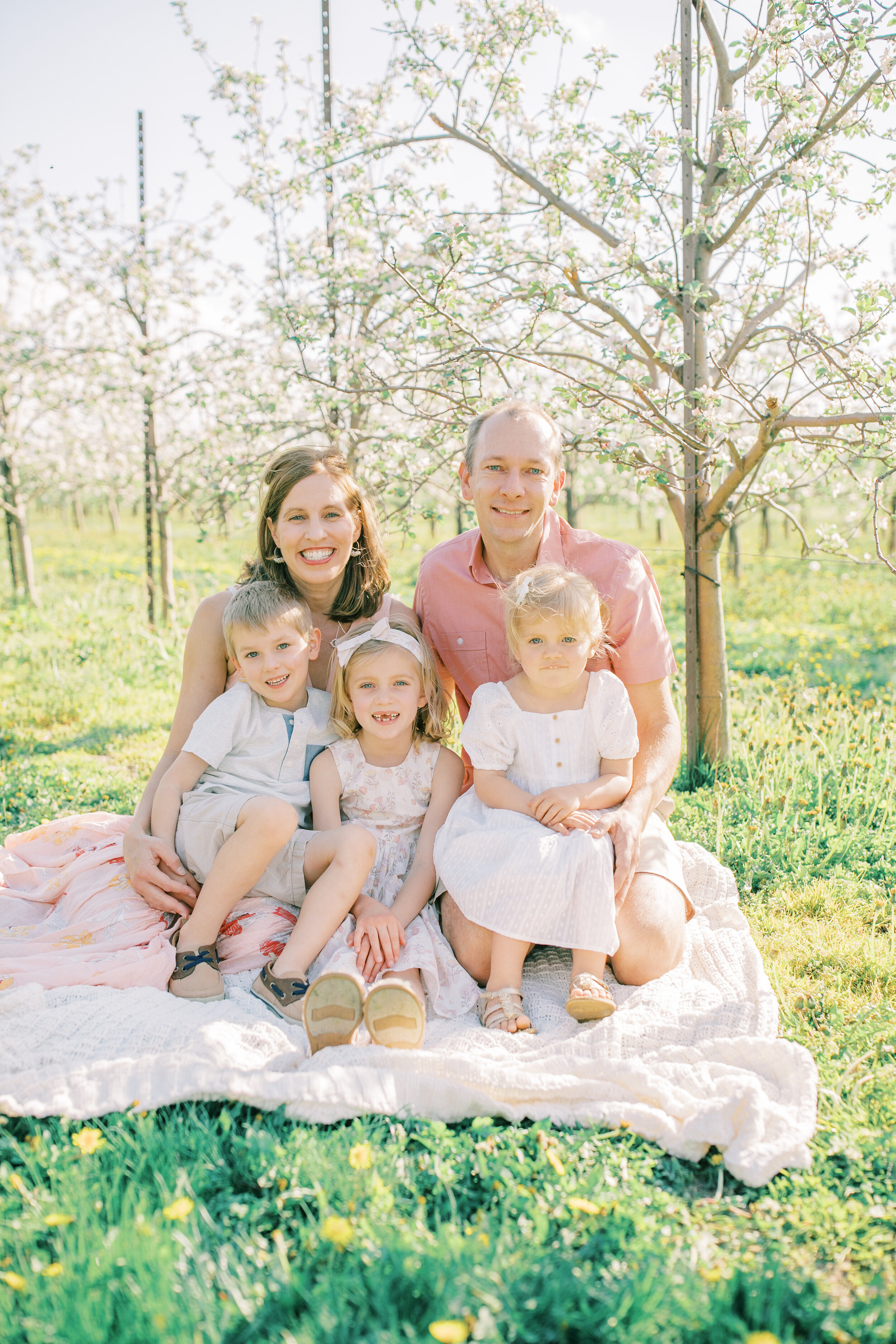 Vanessa Wyler family light and airy photography Pewaukee