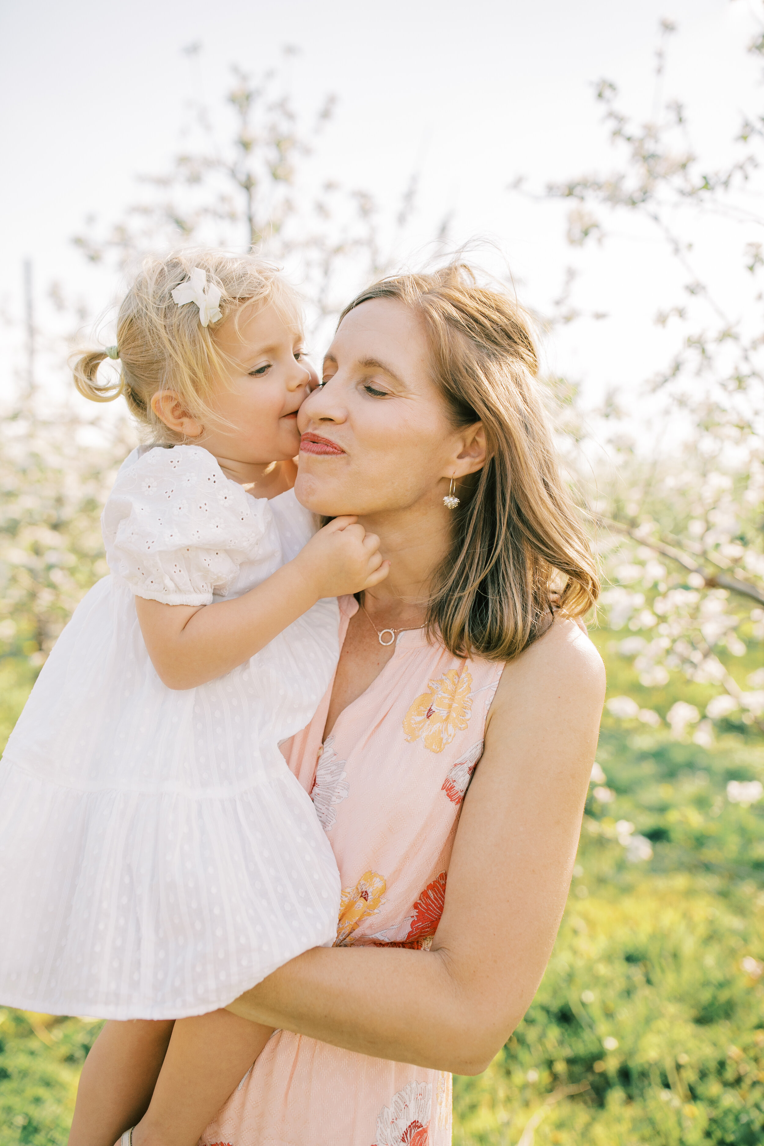 Vanessa Wyler family light and airy photography Pewaukee