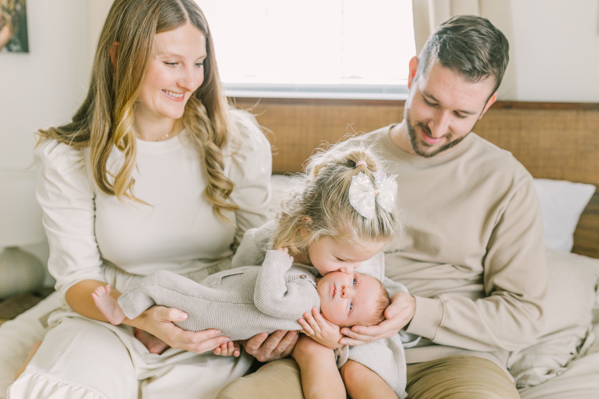 Vanessa wyler Pewaukee brookfield newborn photographer