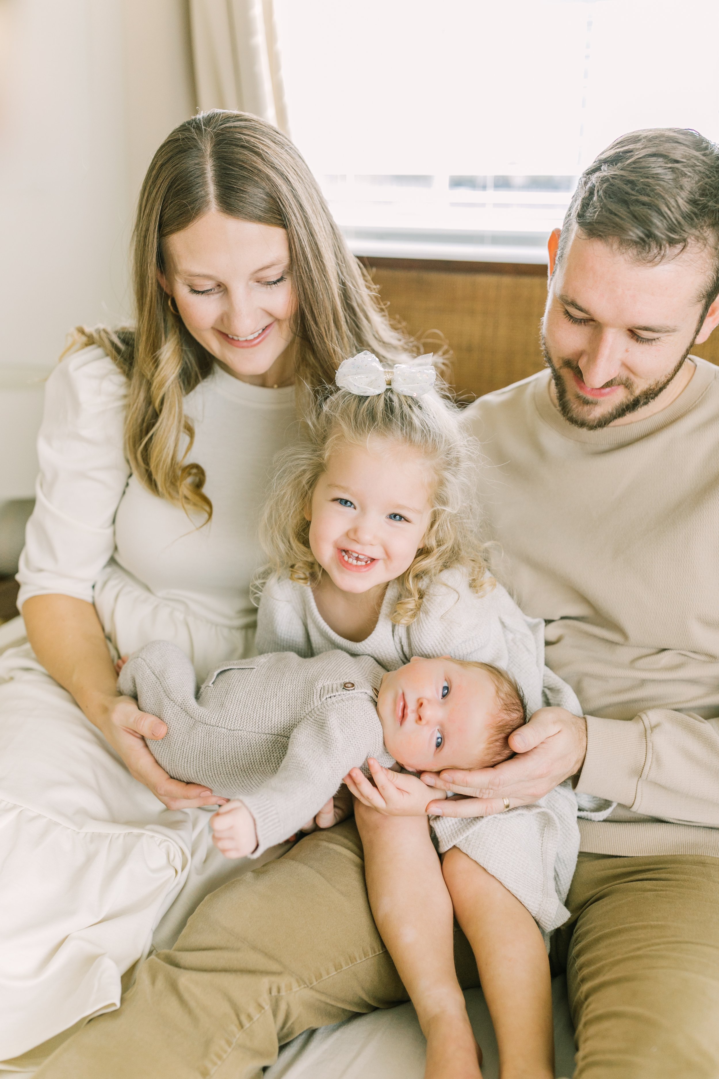 Vanessa wyler Pewaukee brookfield newborn photographer