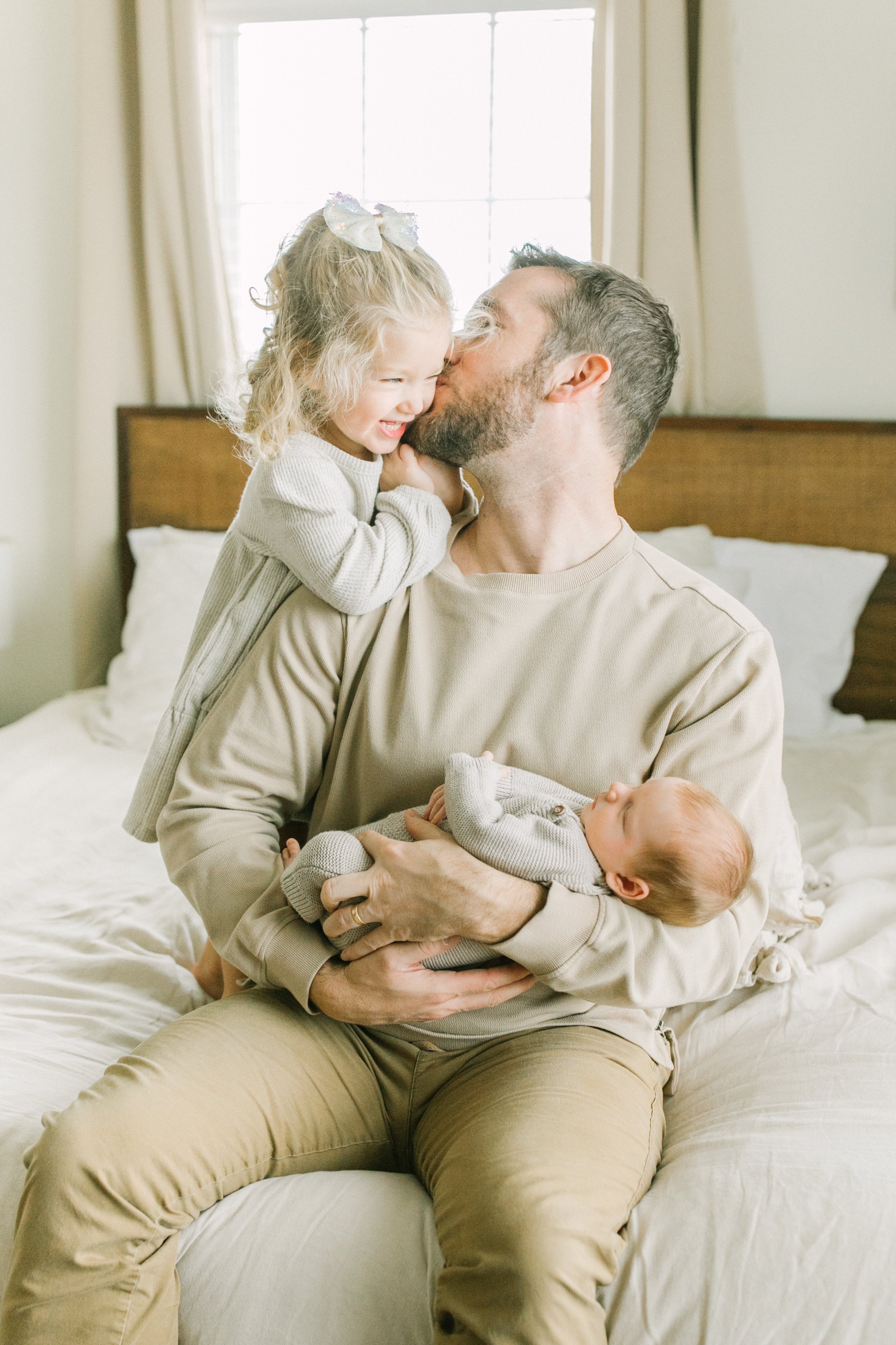 Vanessa wyler Pewaukee brookfield newborn photographer