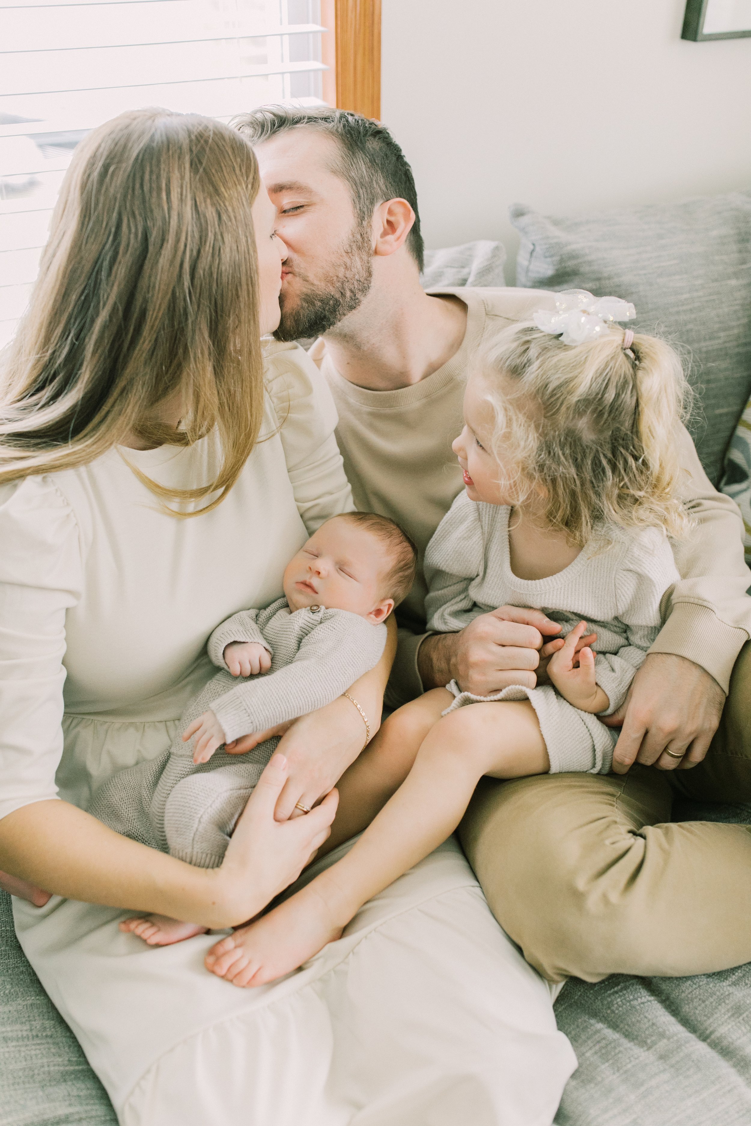 Vanessa wyler Pewaukee brookfield newborn photographer