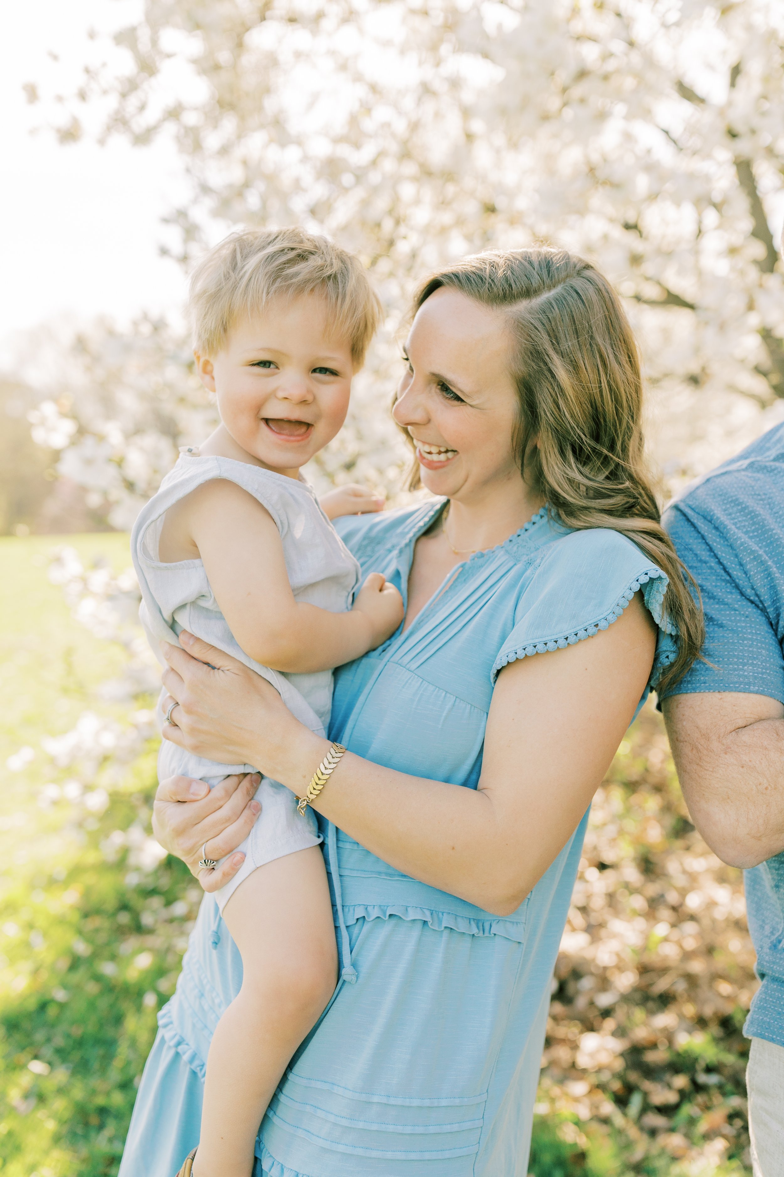 Vanessa Wyler Pewaukee Waukesha Family Photography Spring Mini Session