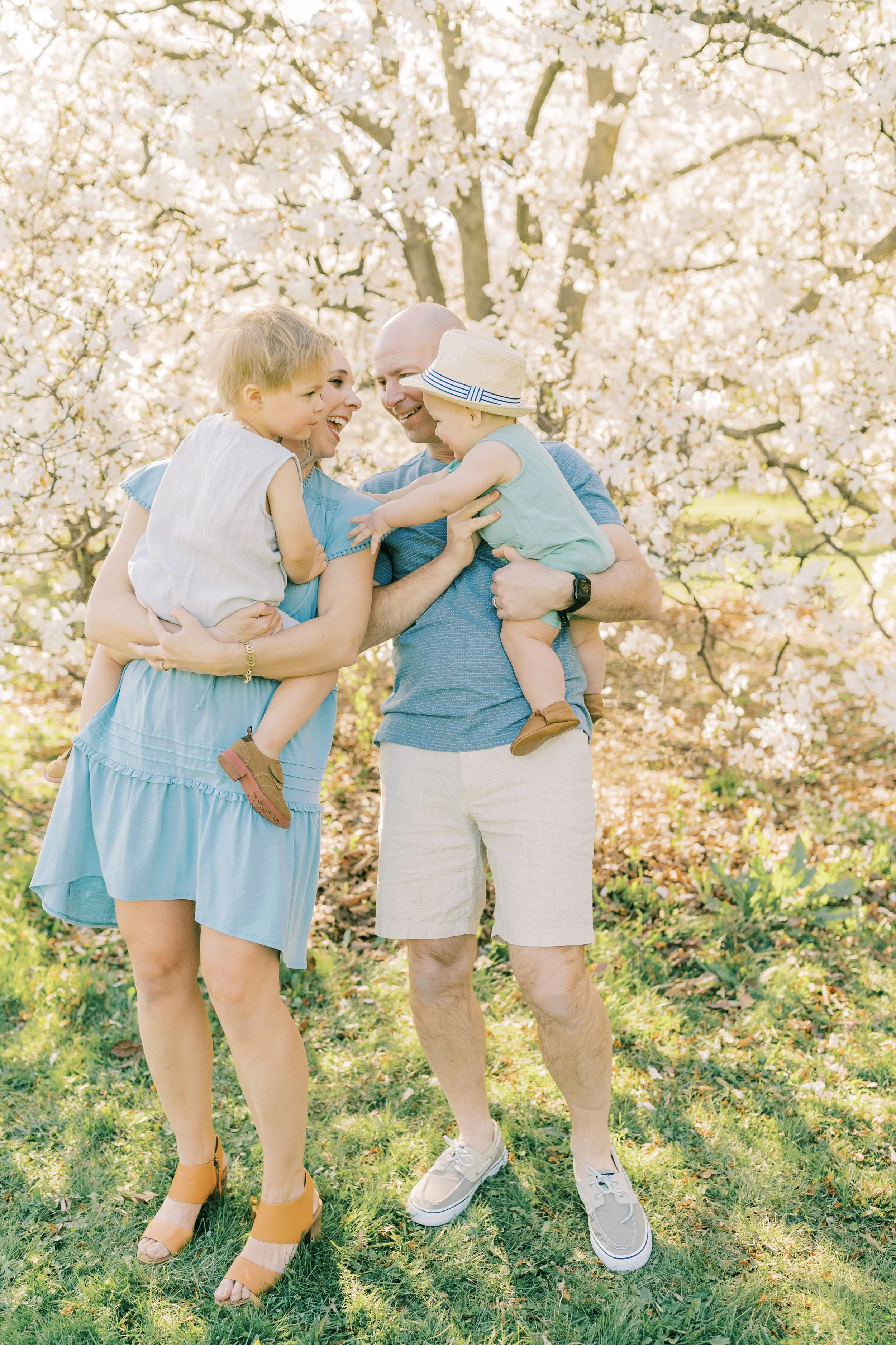 Vanessa Wyler Pewaukee Waukesha Family Photography Spring Mini Session