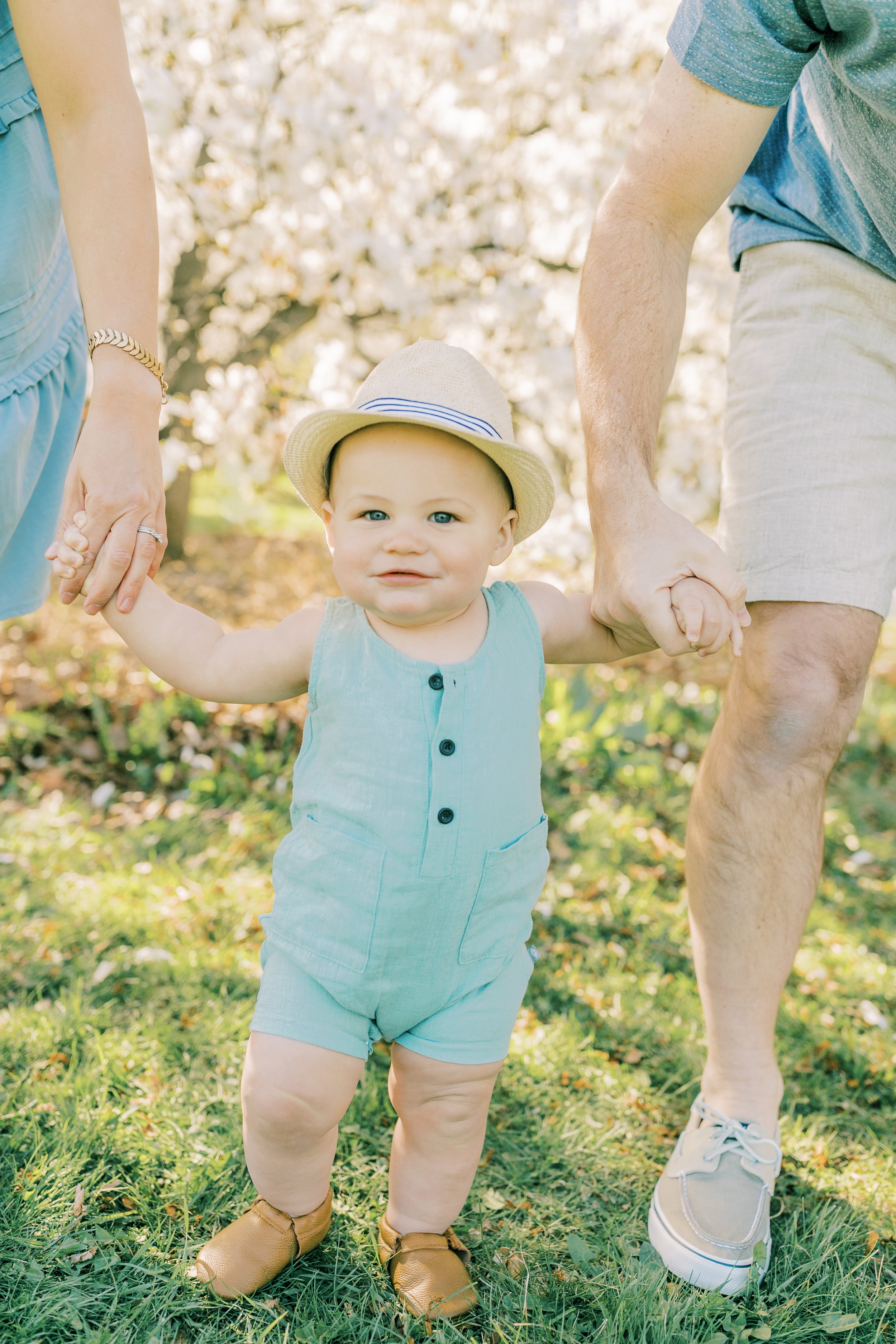 Vanessa Wyler Pewaukee Waukesha Family Photography Spring Mini Session