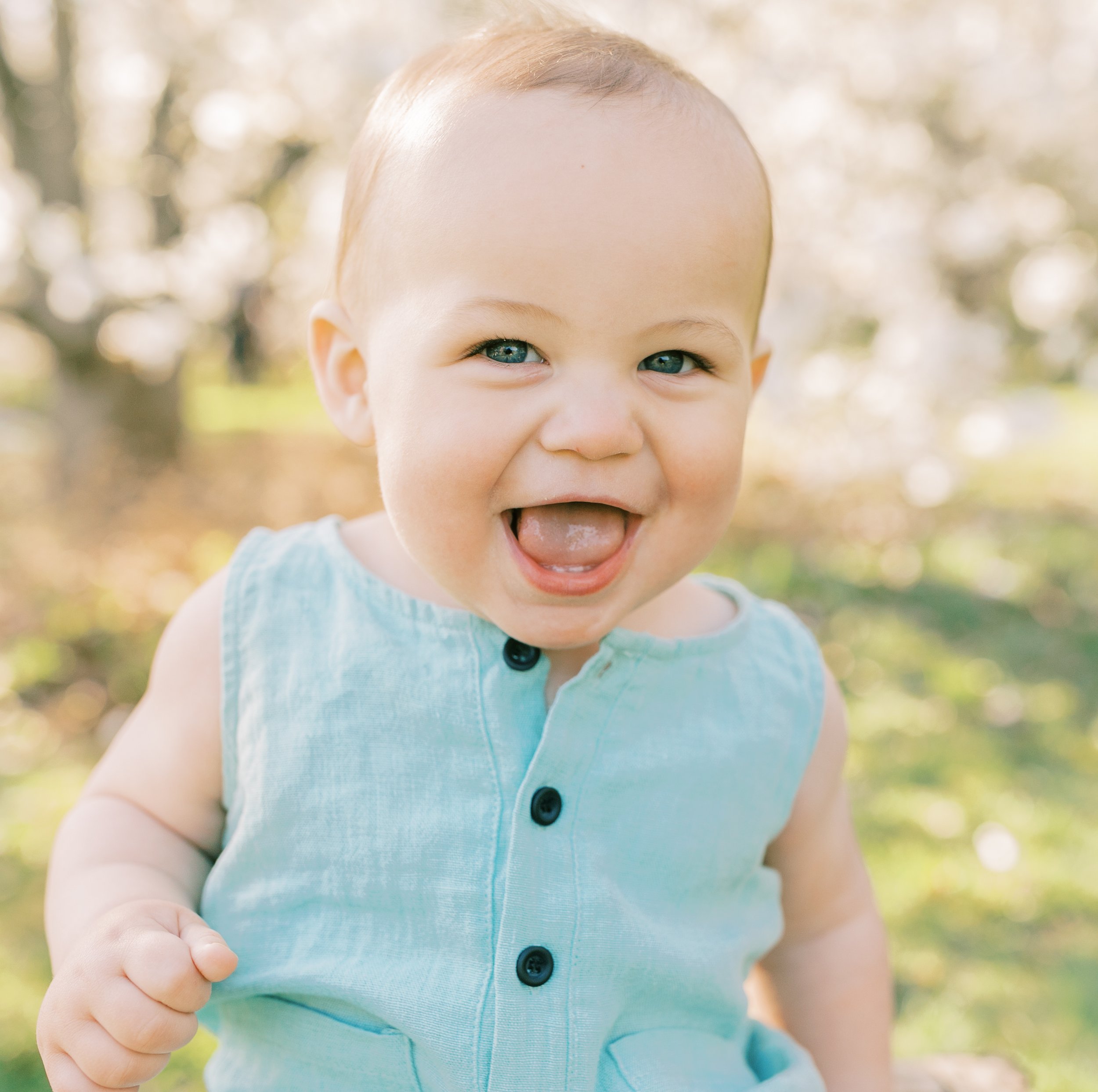 Vanessa Wyler Pewaukee Waukesha Family Photography Spring Mini Session