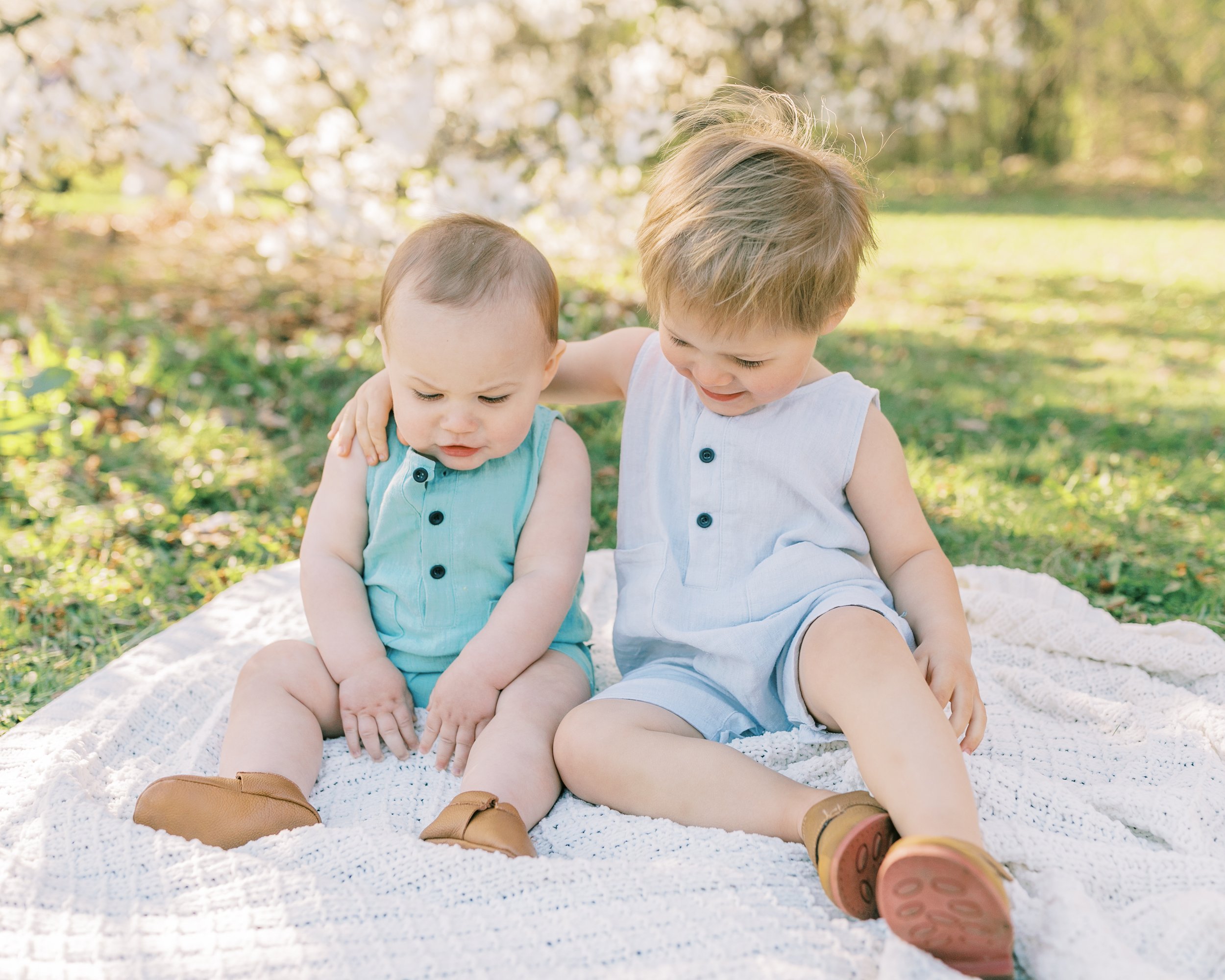 Vanessa Wyler Pewaukee Waukesha Family Photography Spring Mini Session