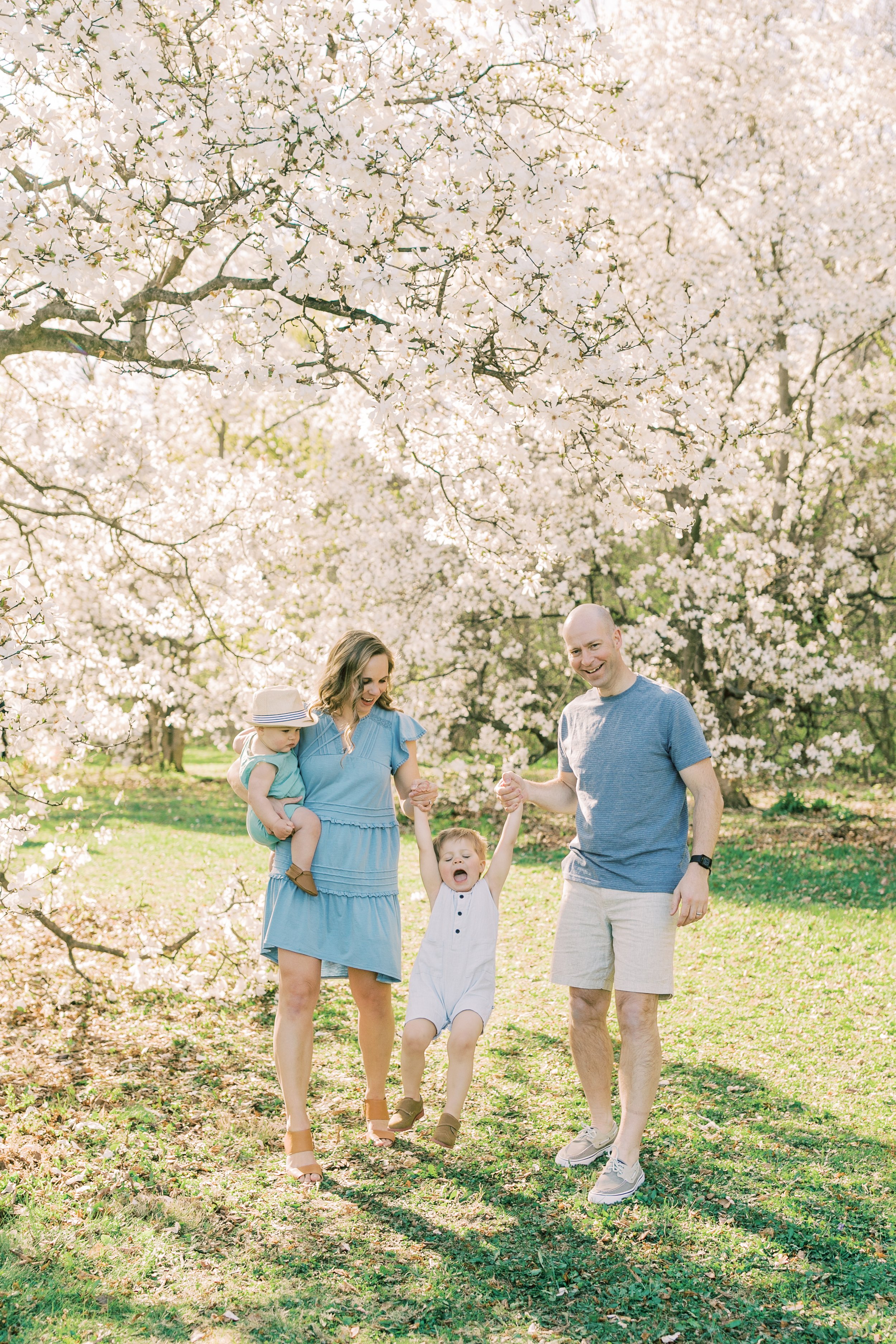 Vanessa Wyler Pewaukee Waukesha Family Photography Spring Mini Session