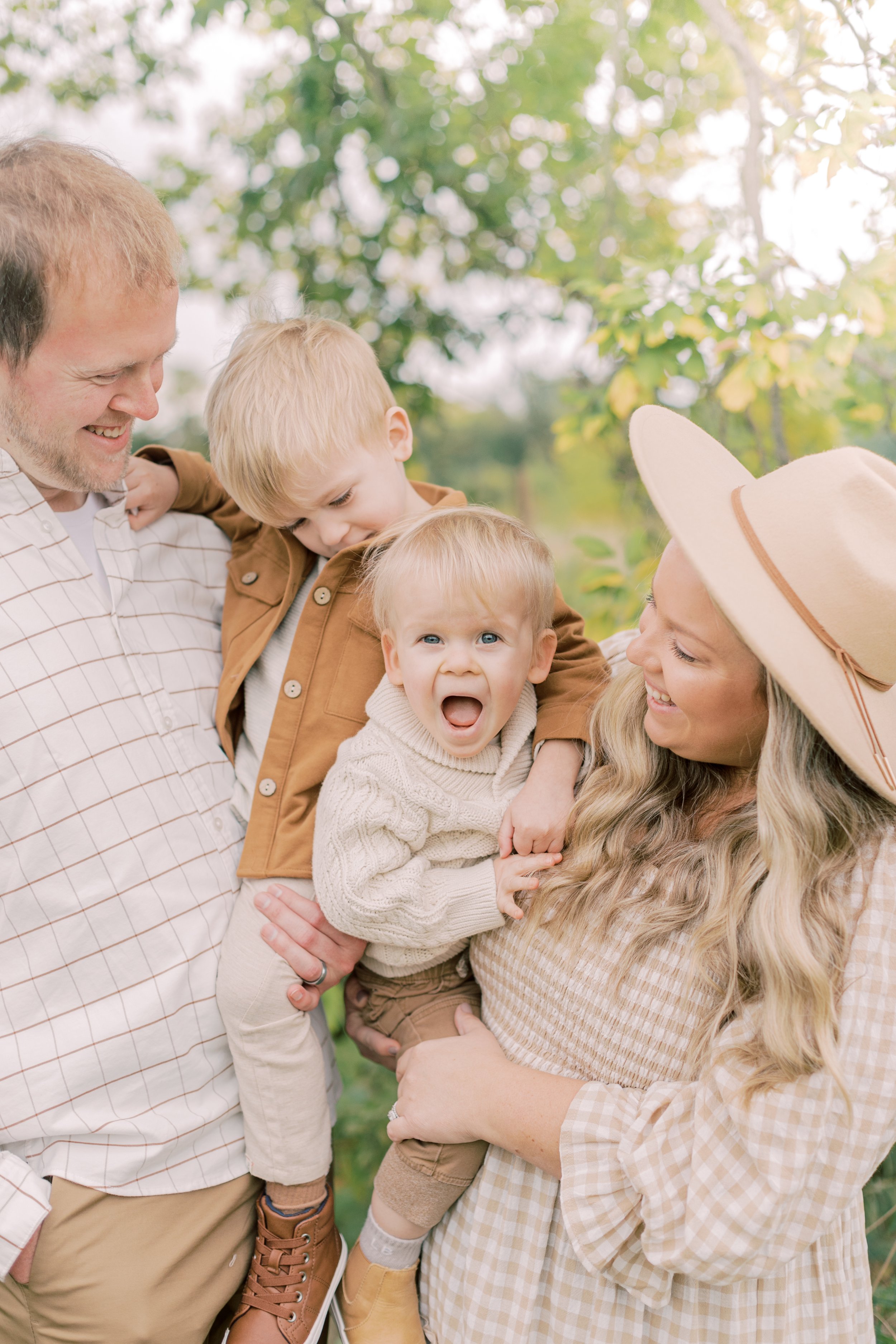 Vanessa Wyler Pewaukee Family Photographer Waukesha