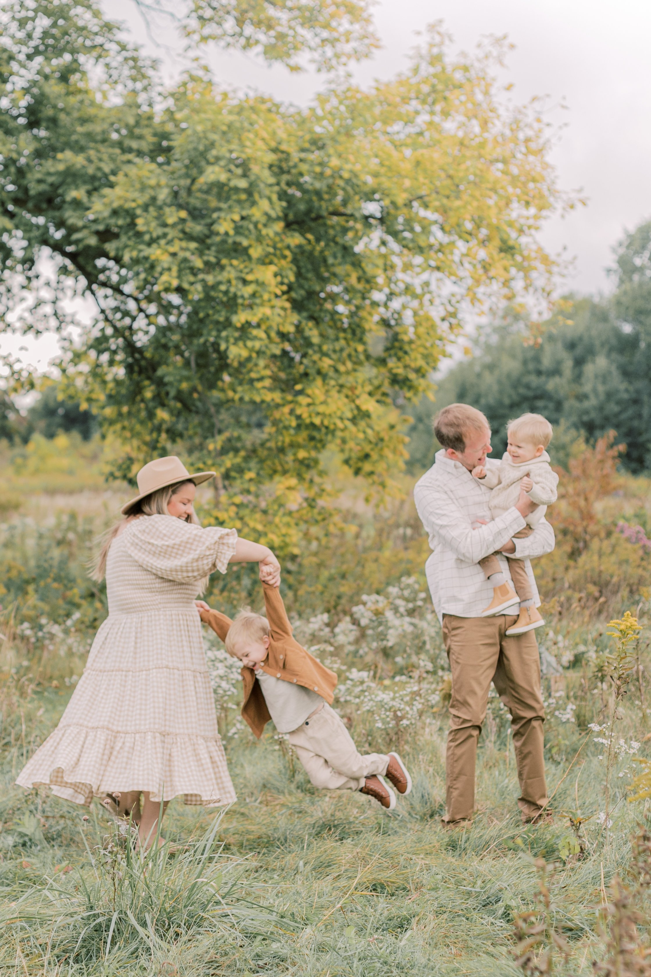 Vanessa Wyler Pewaukee Family Photographer Waukesha