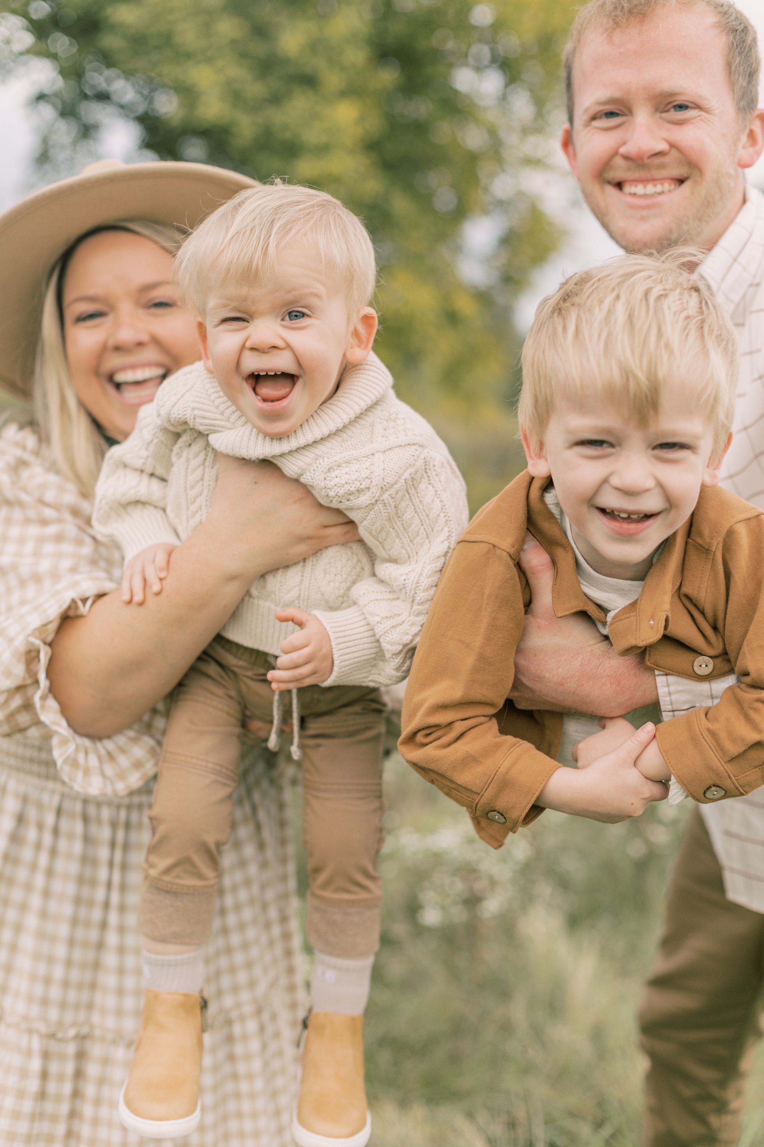 Vanessa Wyler Pewaukee Family Photographer Waukesha