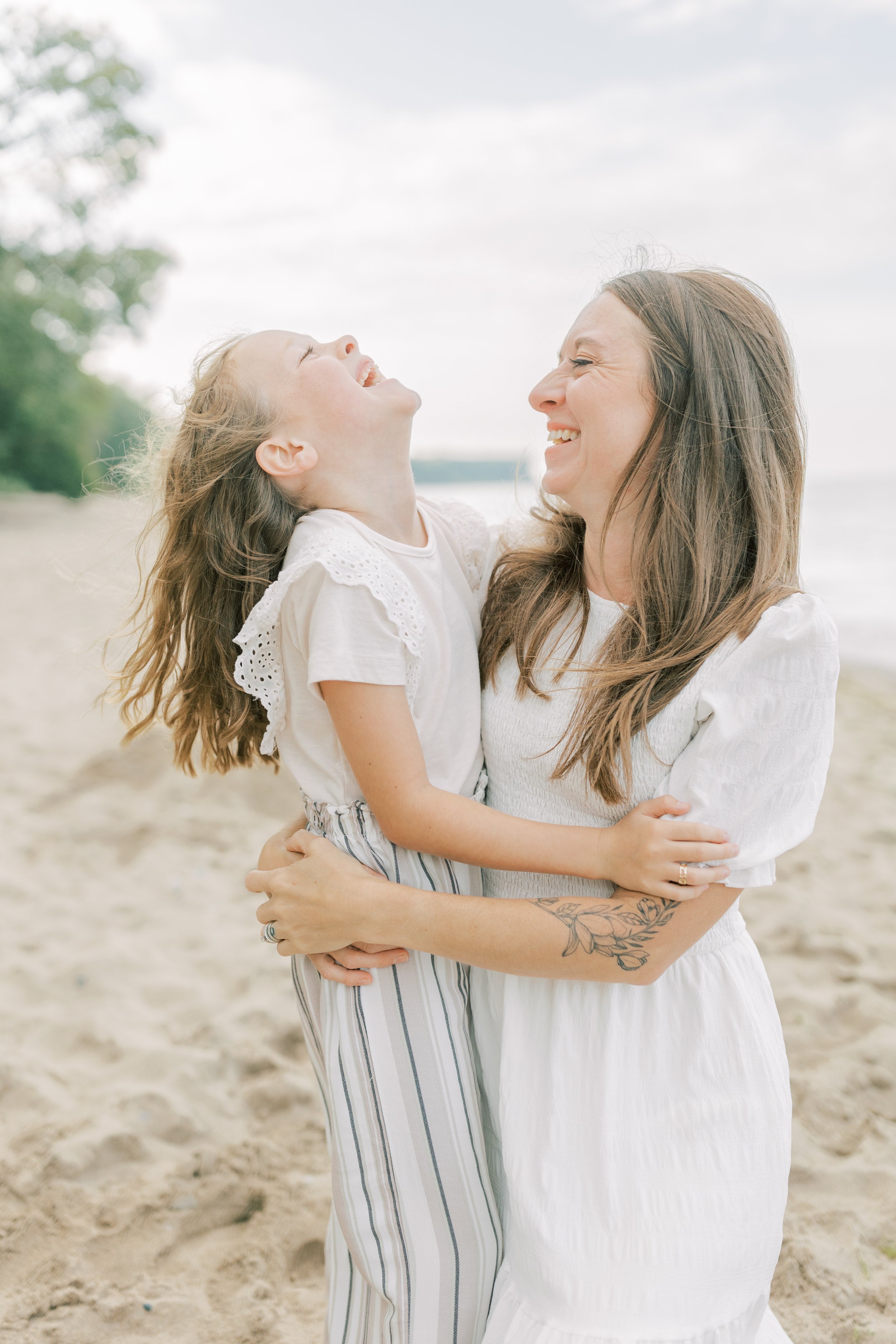 Mills Family - Vanessa Wyler Lake Michigan Beach Photography Pewaukee