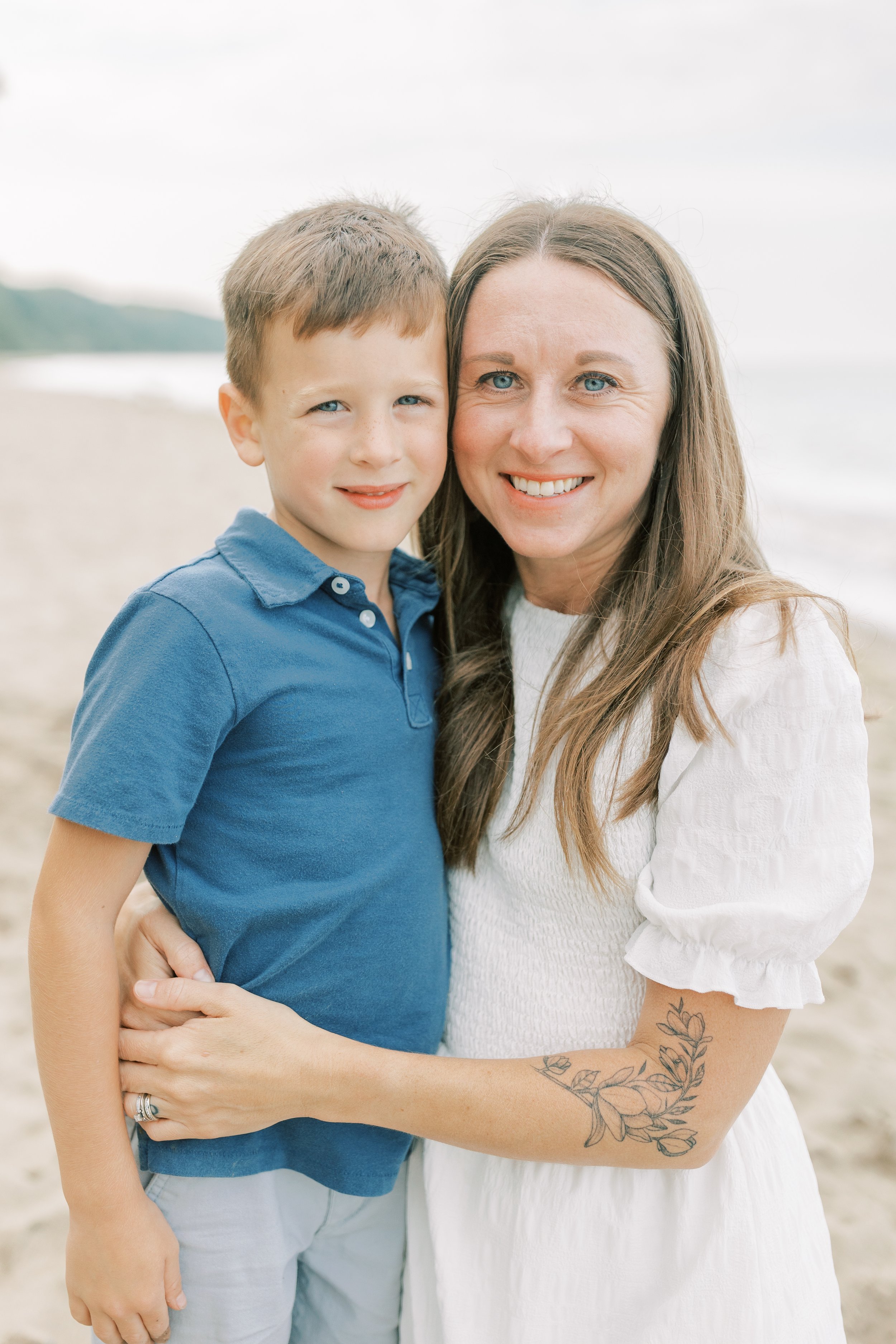 Mills Family - Vanessa Wyler Lake Michigan Beach Photography Pewaukee