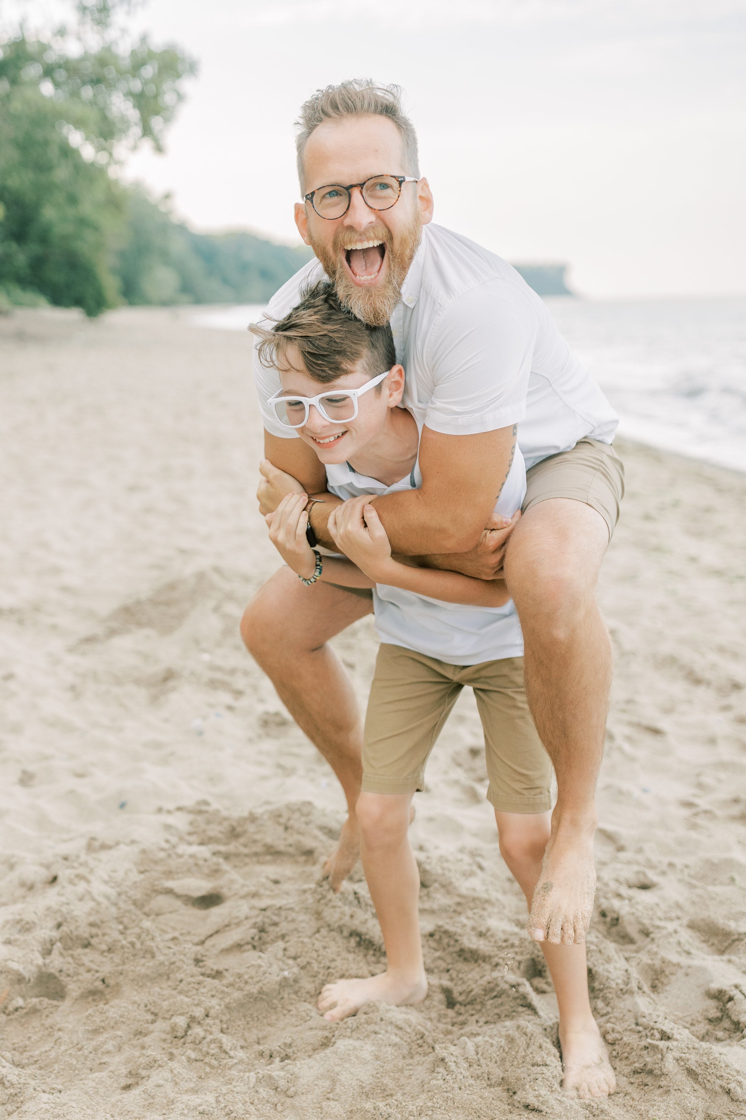 Mills Family - Vanessa Wyler Lake Michigan Beach Photography Pewaukee