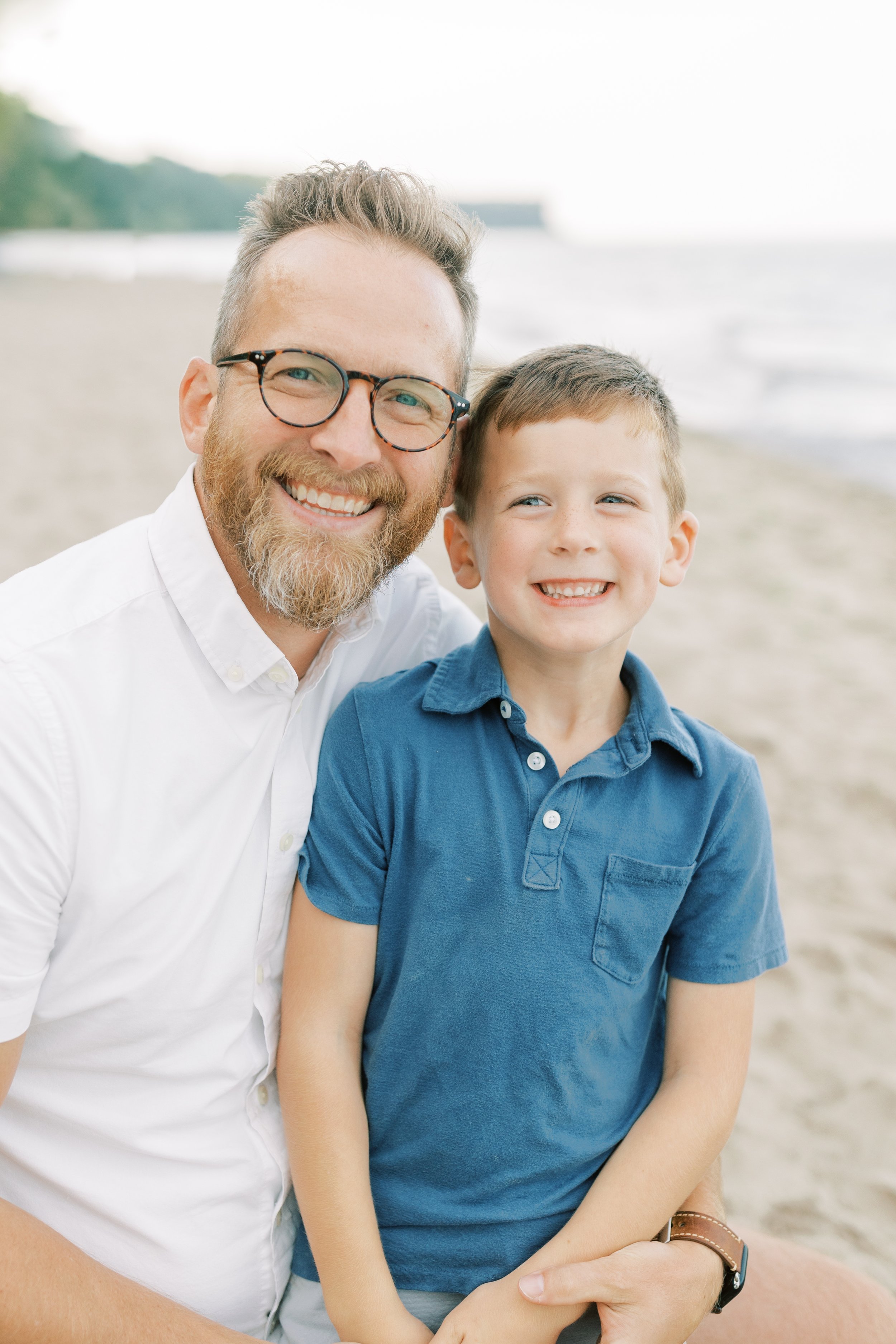 Mills Family - Vanessa Wyler Lake Michigan Beach Photography Pewaukee