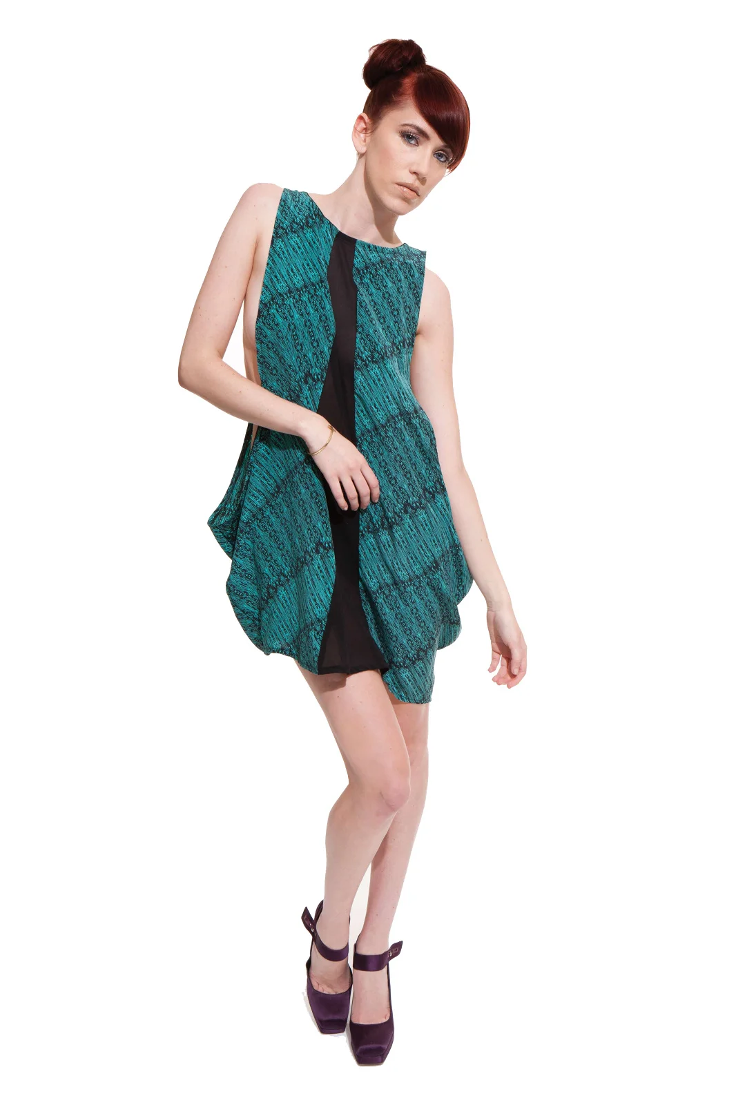 b0120efb639e3d6c-PageImage-528540-5023844-Howlclothing_fw20114.jpg