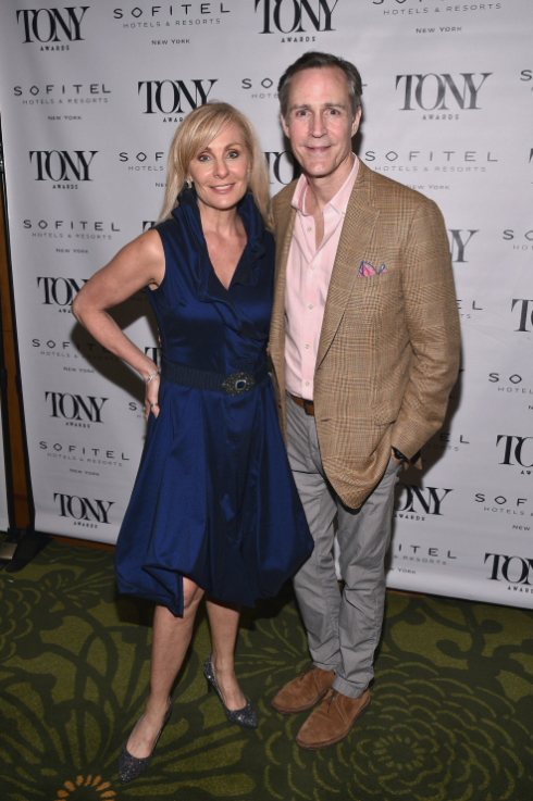 Judy McLane and Howard McGillin