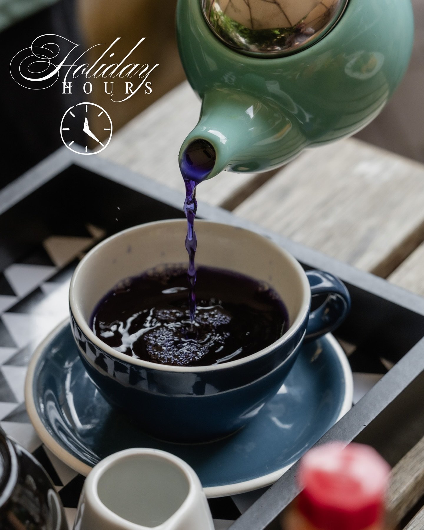 The festive season is better with good coffee ☕ 🎁 💝 

✨ Holiday Opening Hours at Moor ✨
We&rsquo;re keeping the coffee flowing this festive season ☕💙

🎄 Boxing Day &mdash; Open 8am&ndash;2pm
🎆 New Year&rsquo;s Day &mdash; Open 8am&ndash;2pm

Com