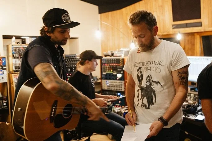 Working on something special with a MONSTER group of my favorite players 🤠🥇

📸 @iris_leonardo 

#recordingstudio #studio #recording #newmusic #newsong #guitarist #piano