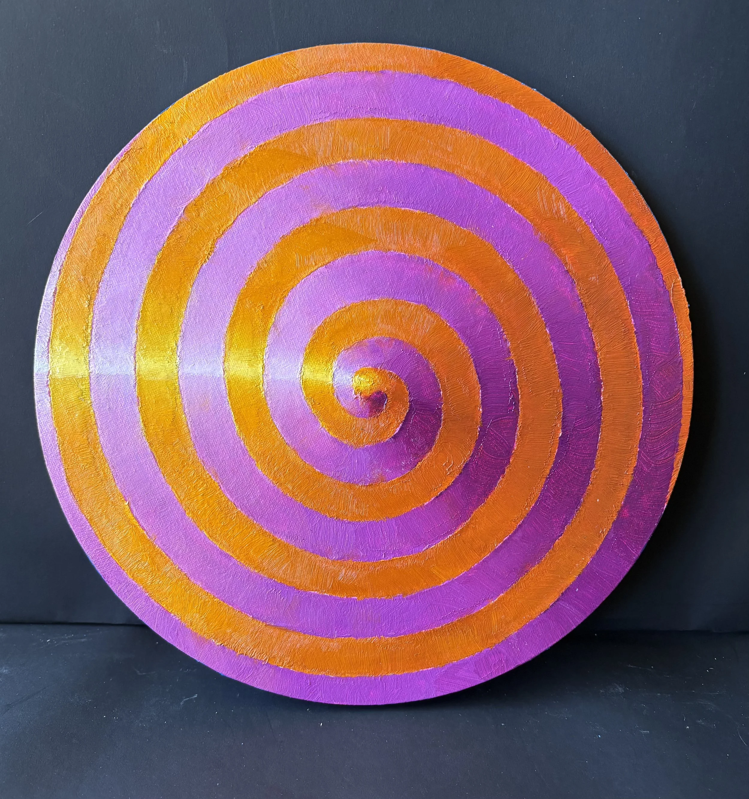  Whirler, pink and yellow, 2026, oil on canvas, 31 cm in diameter   price:&nbsp; $500.00 