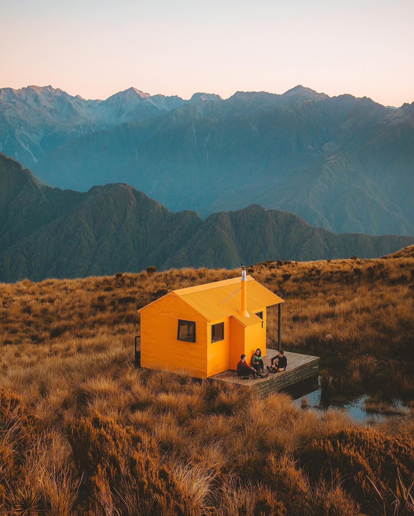 A year ago today at my favorite backcountry hut in New Zealand.

We drove up the west coast a few days after @harrisoncandlin and @madison.younger got engaged (✨), and ate at my favorite caf&eacute; on the lake before getting attacked by sandflies on