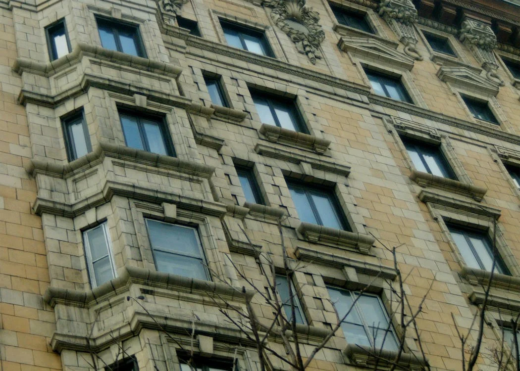 building2.jpg