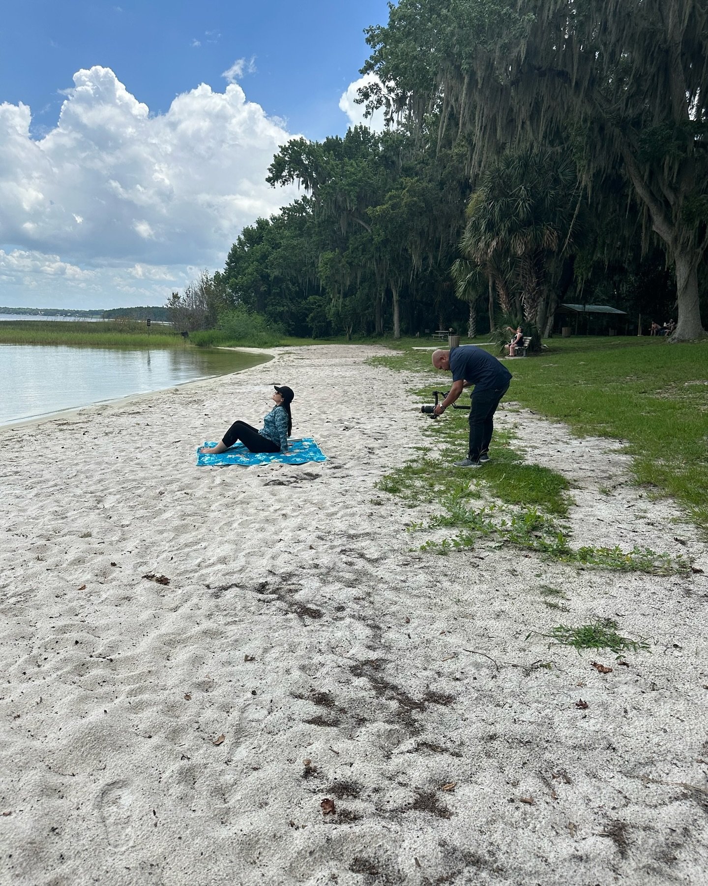 A few BTS Shots while filming a 2 week long video project of Florida. For this part of the project we followed 3 doctors showing what it was like working for the Health System and what it was like living in the surrounding area!

#videoproduction #vi