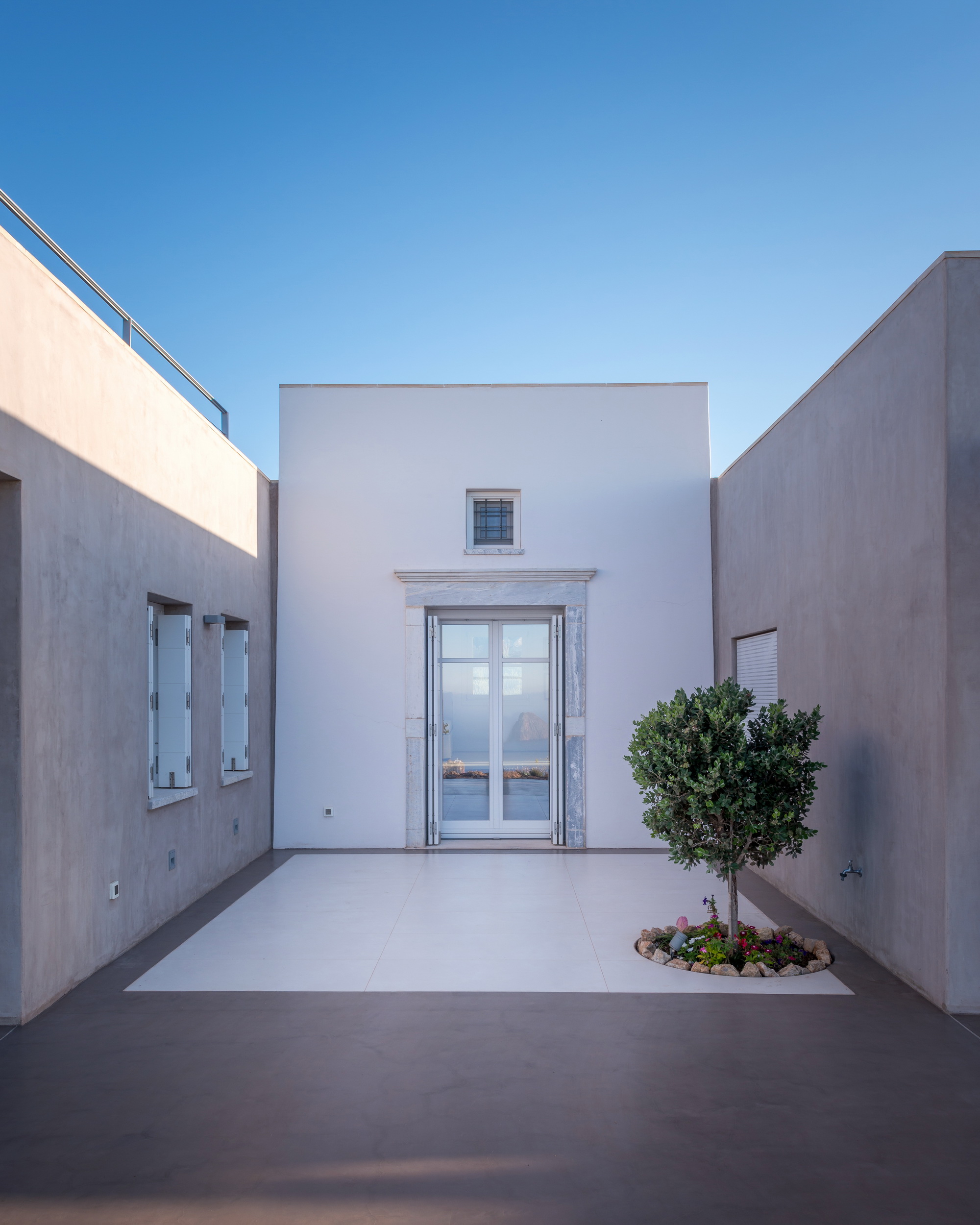 Clover House_kythira_05.jpg