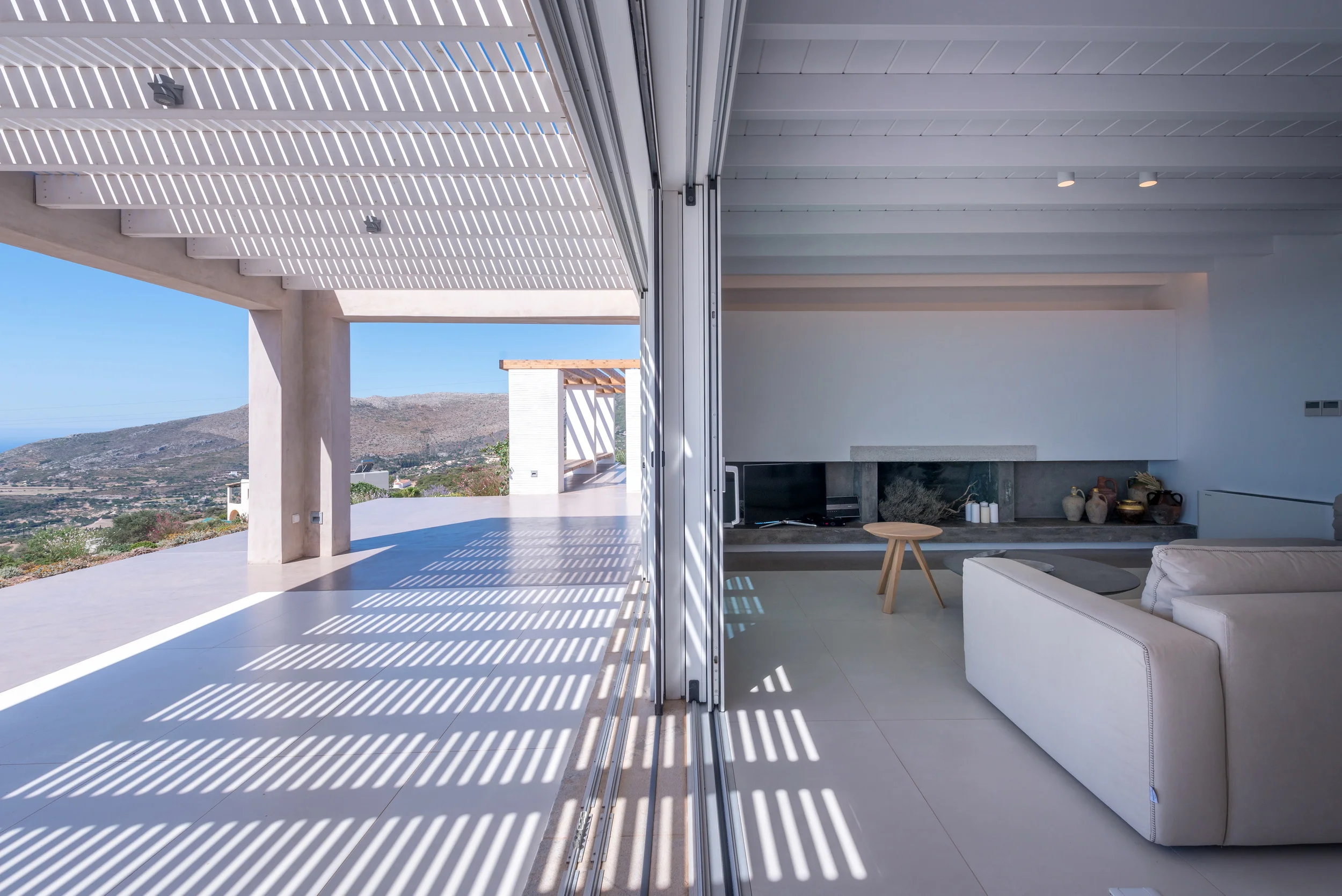Clover House_kythira_09.jpg