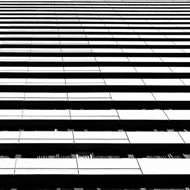 #monumental #architecture #stripes
