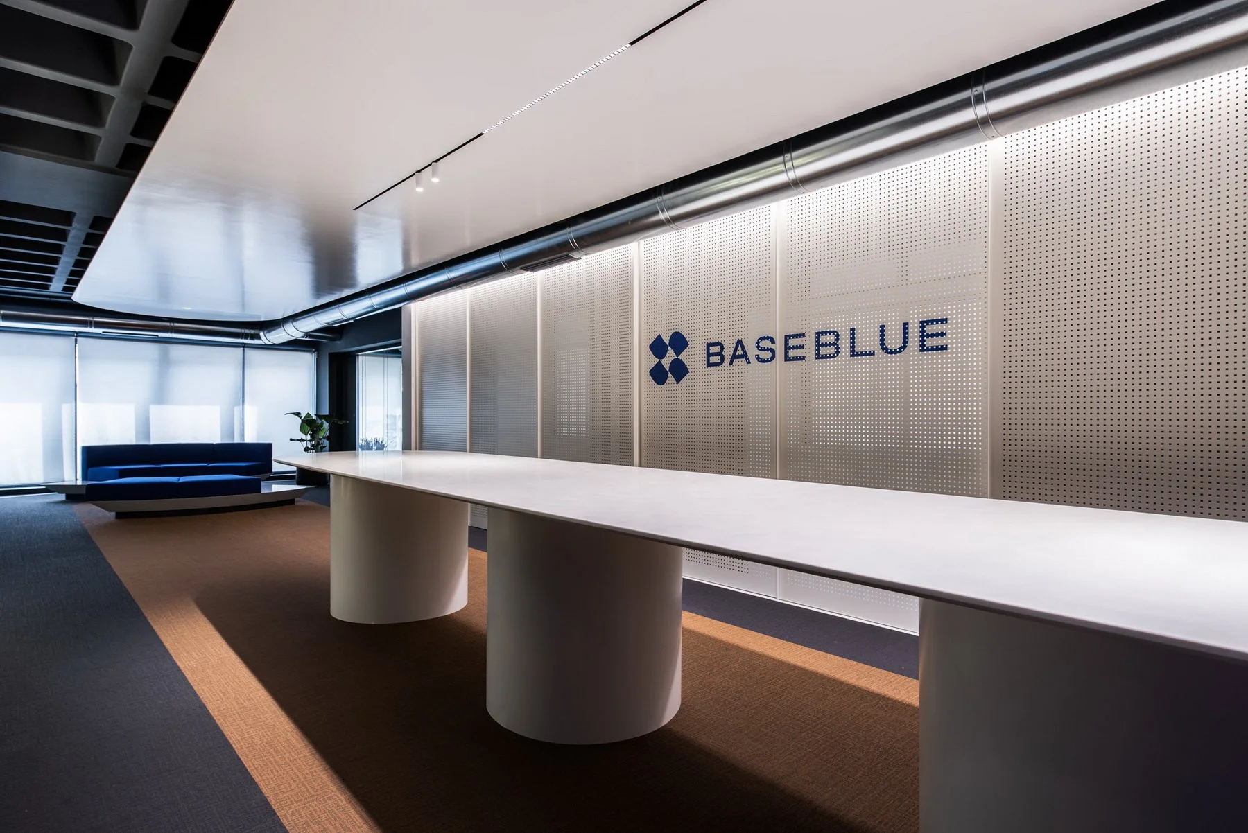 Baseblue04.jpg