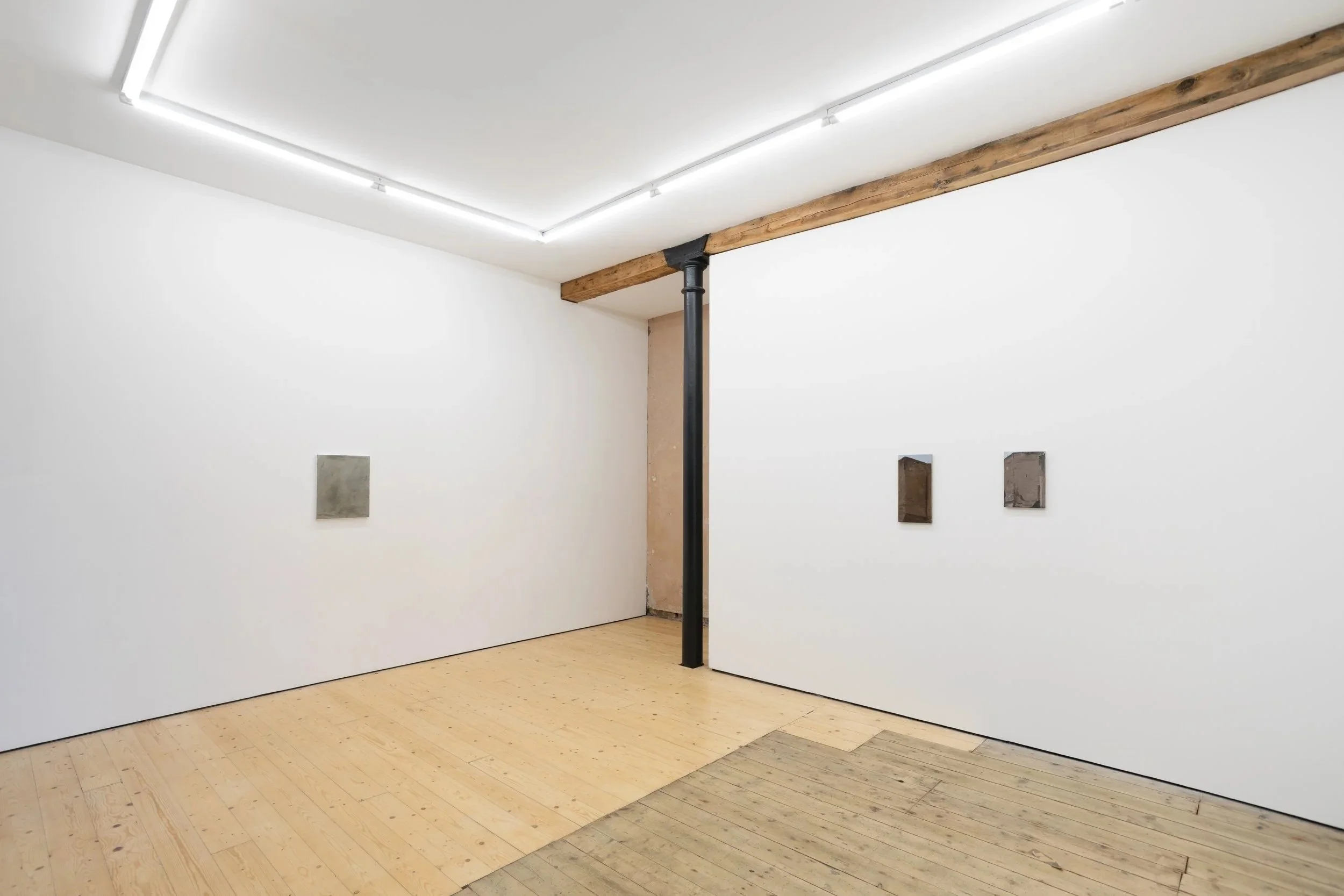  David Schutter, Michele Tocca,  Sea Wall , Exhibition View, A-M-G5, Glasgow 