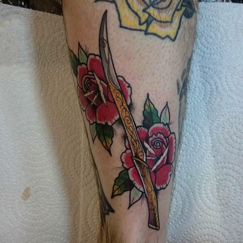 We had Charlee Darwin up guesting with us last week. She did this beautiful Legolas dagger while she was here. Was great to meet you Charlee, thanks for coming up!