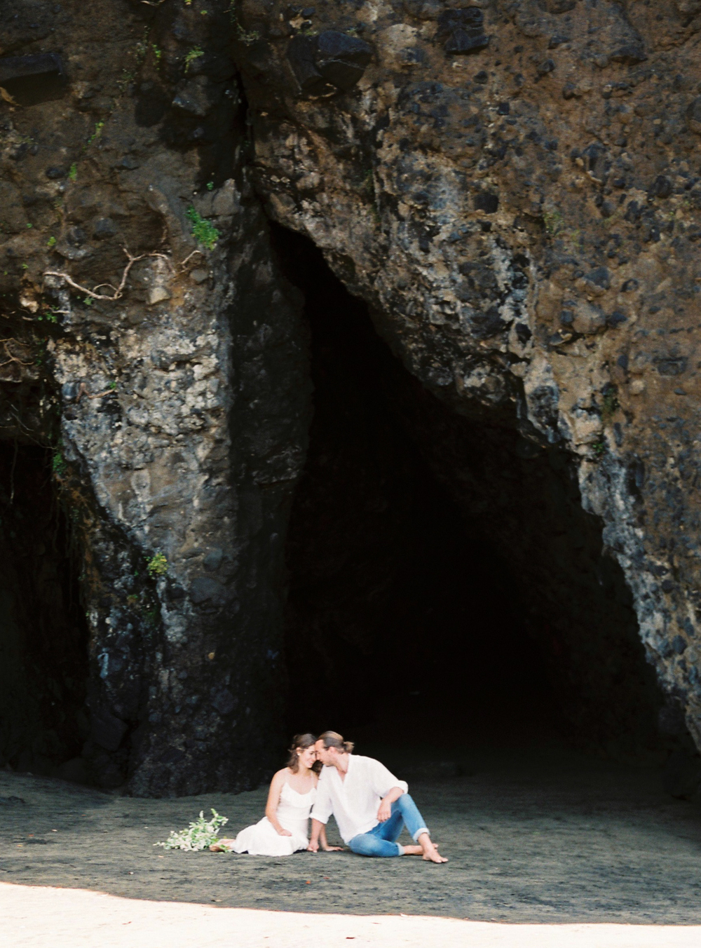 Cave on Waiheke beach elopement