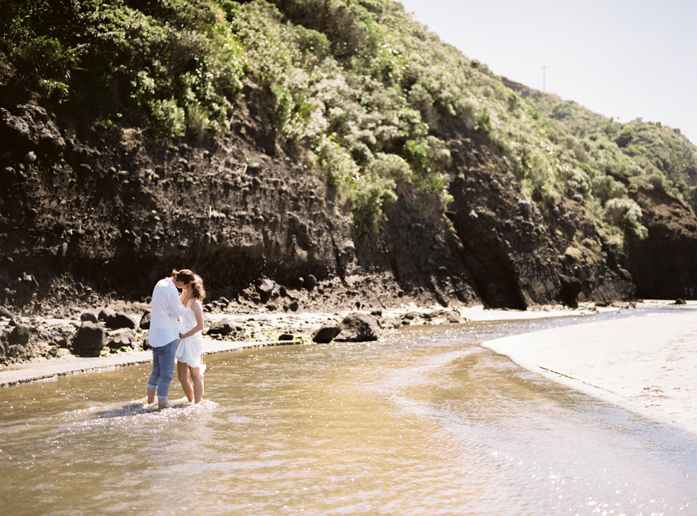 new-zealand-black-sand-beach-engagement-session-Celine-Chhuon-Photography72.jpg