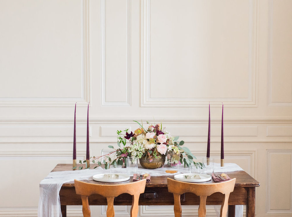 Modern wedding table for intimate weddings