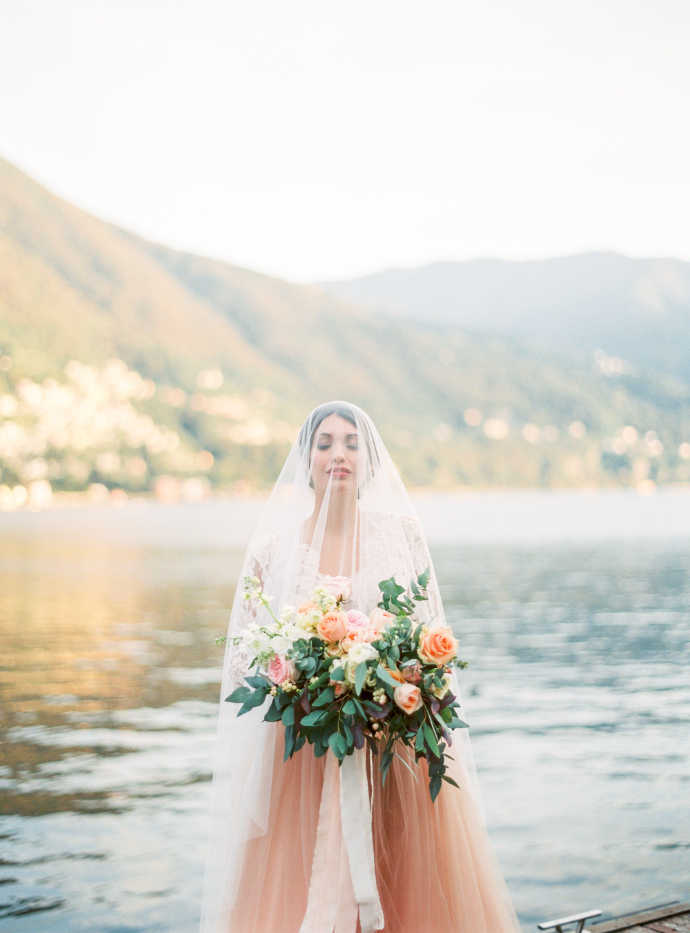 Lake Como intimate wedding photographer