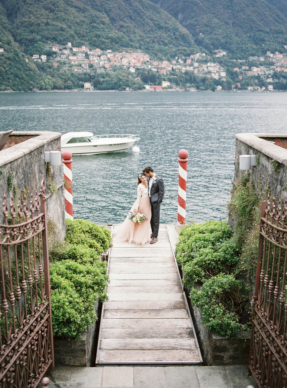 intimate wedding in Villa Teodolina Lake Como