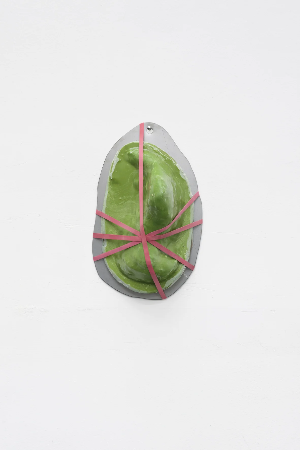 Lena Henke, Eure Frankfurter Küche, 2016, Metal, Sand, silicone, fibreglass, epoxy resin, rubber, Courtesy: Galerie Emanuel Layr