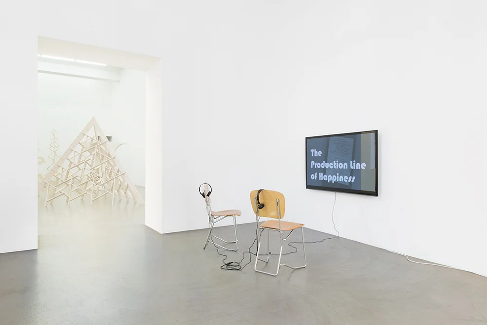 Exhibition View, Unsere Herkunft haben wir uns selbst ausgedacht, curated by_Susanne Titz, Galerie Meyer Kainer, 2016, Photo: Galerie Meyer Kainer