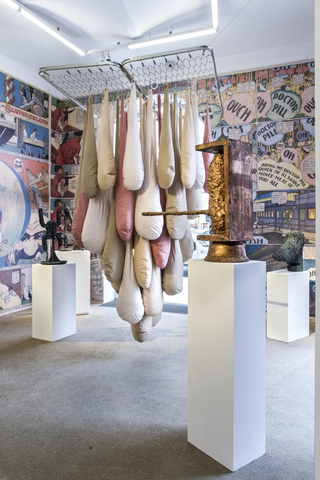 Exhibition View "Little Nemo" curated by_Max Hollein, 2014, Galerie Elisabeth & Klaus Thoman, Photo: Lena Kienzer