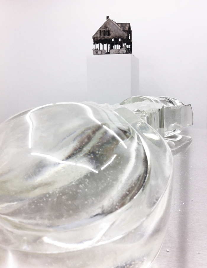 Good Night, Mister Procrustes curated by_Peter Stastny, Exhibition View, Jeanne Susplugas, Graal, 2013 & Katrin Sigurdardottir, Unbuilt 5 (...), 2009, Photo: Galerie Steinek