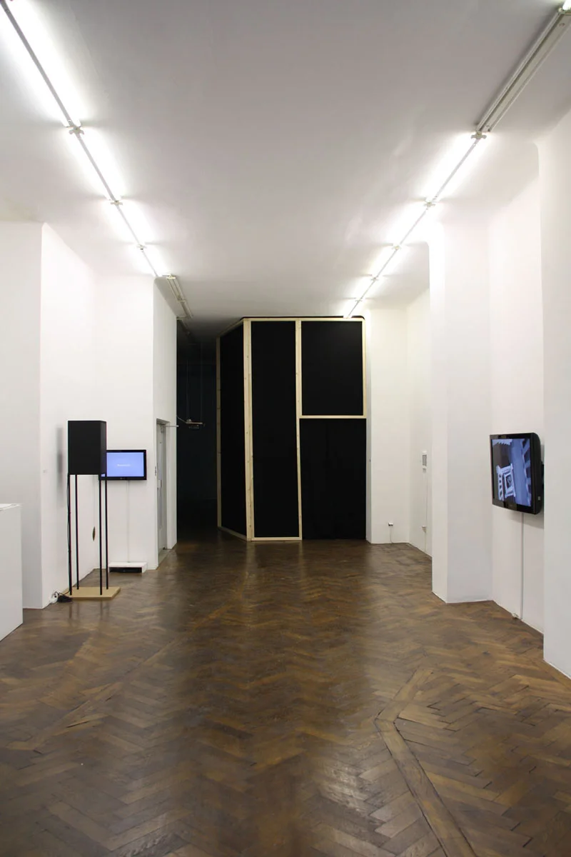 Sleepless Nights curated by_Abigail Solomon-Godeau, Exhibition View, Eric Vernhes, Juan José Herrera, Mitchell Anderson, 2014, Photo: Galerie Hubert Winter