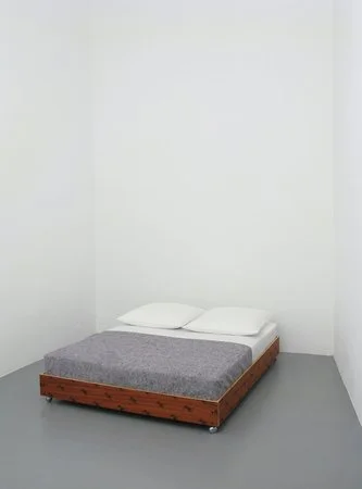 Ready to Sleep (Arbeitstitel) curated_by Sabeth Buchmann, Exhibition View, Galerie Mezzanin, 2014, Photo: Galerie Mezzanin