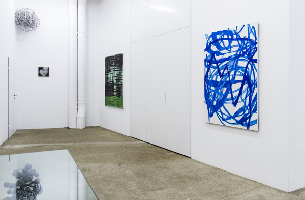 Exhibition View, Galerie Elisabeth & Klaus Thoman, Eine Art Salon, curated by_Marion Piffer Damiani, 2013, Photo: Lena Kienzer